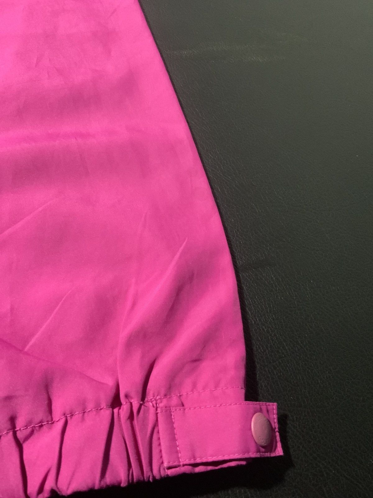 Balenciaga Vintage 90s Balenciaga Golf BB Logo Hot Pink V-Neck Size 100 Size M / US 6-8 / IT 42-44 - 9 Thumbnail
