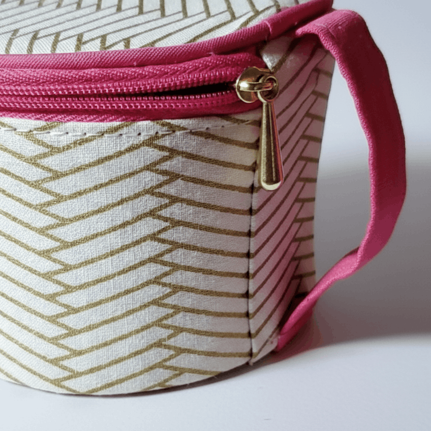Other Jewelry Box 4.5" Zipper Storage Travel Jewel Case Rings Neck Size ONE SIZE - 5 Thumbnail