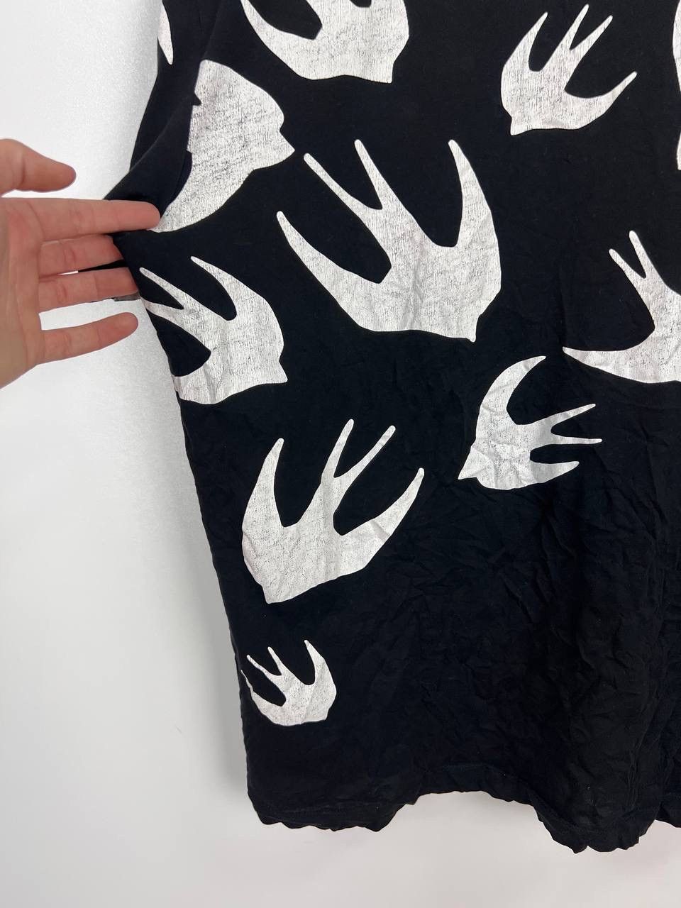 Alexander McQueen Alexander McQueen luxury t-shirts size M Size US M / EU 48-50 / 2 - 11 Thumbnail