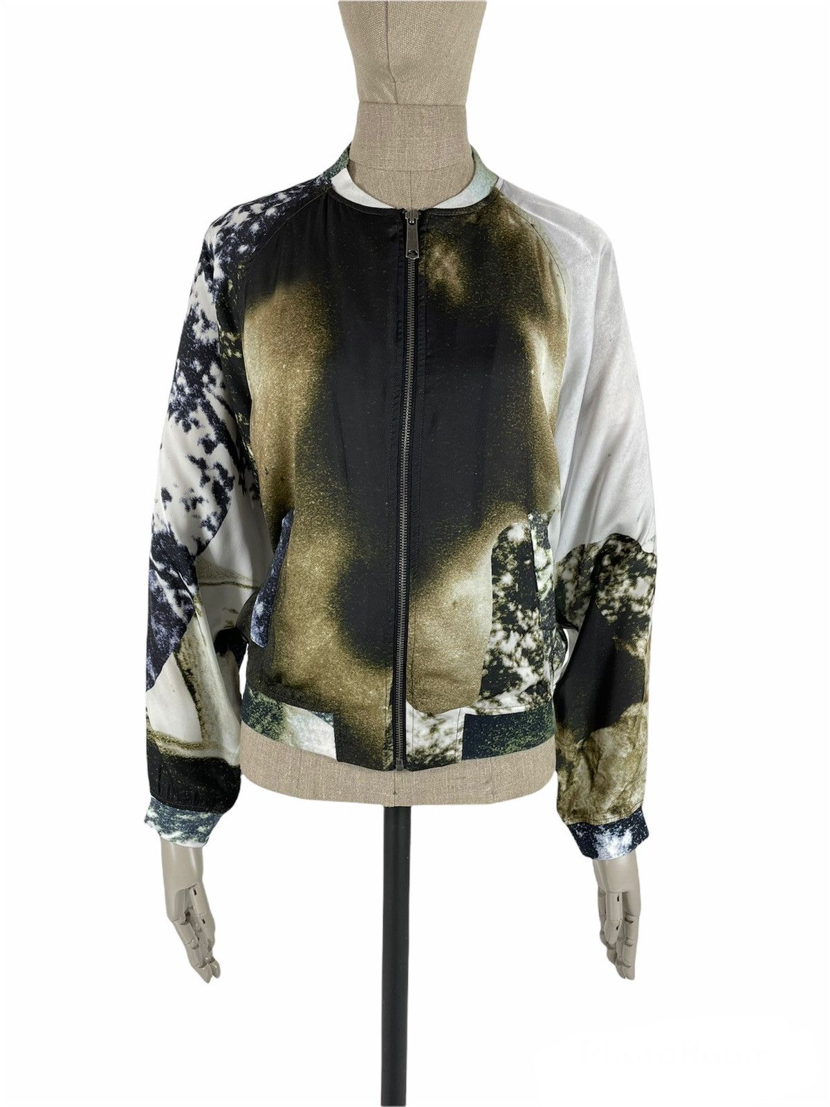 Diesel × Diesel Black Gold Designer 3D Floral Print Logo Track Bomber Windbreaker Jacket M Size M / US 6-8 / IT 42-44 - 1 Thumbnail