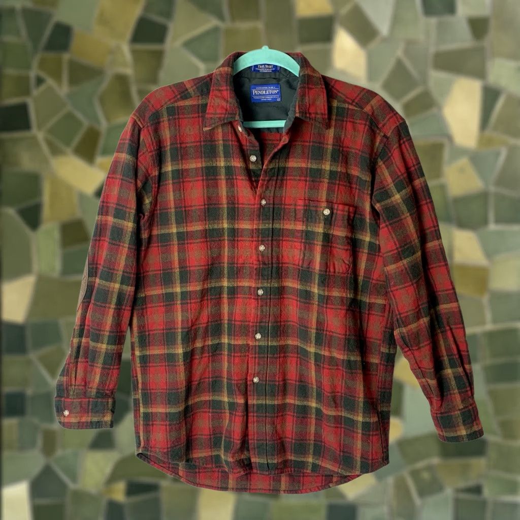 Pendleton VINTAGE Pendleton Trail Shirt Mens Large Red Plaid Wool Elbow Patch Maple Leaf Tartan Size US L / EU 52-54 / 3 - 1 Thumbnail