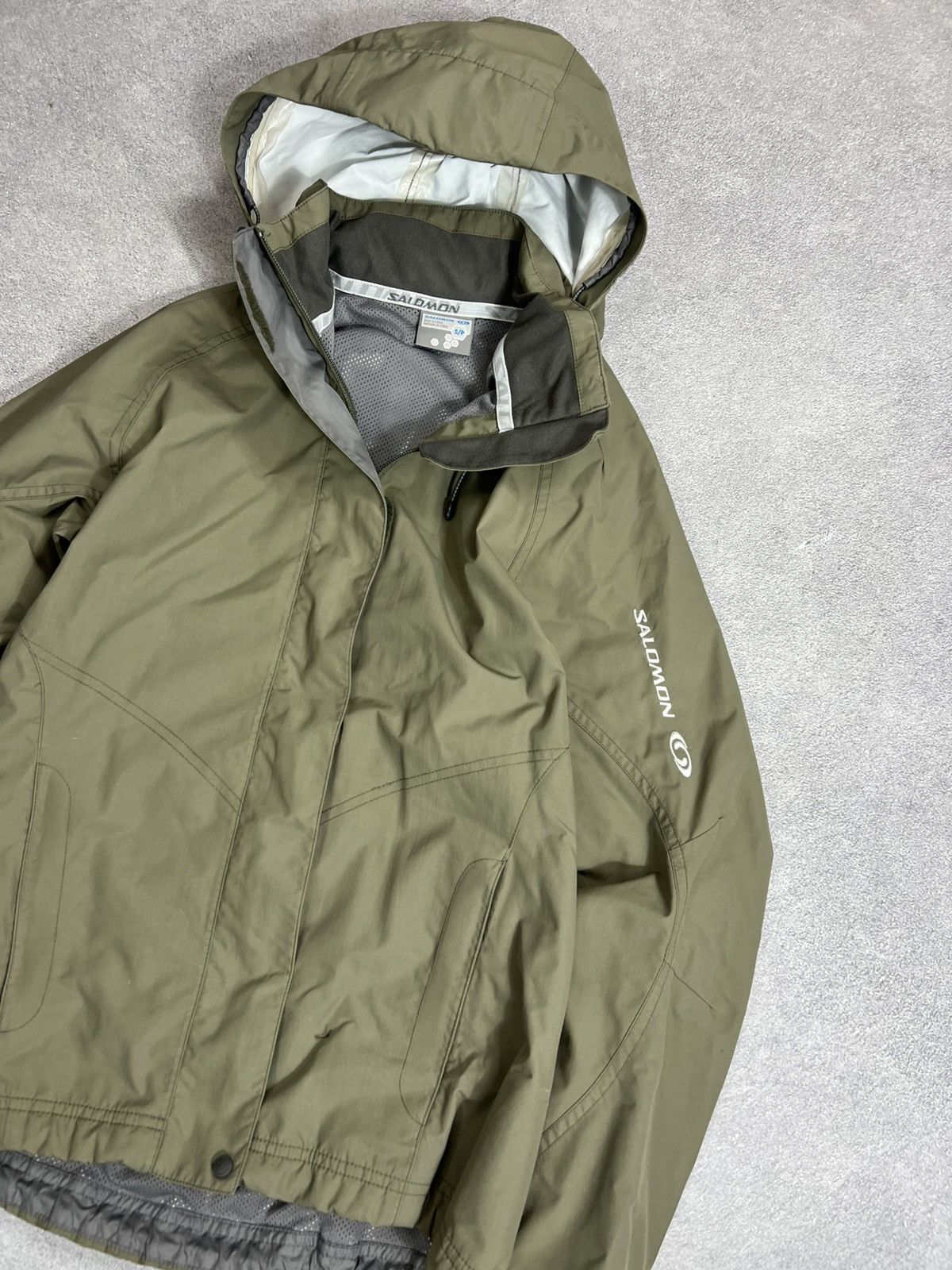 Salomon Vintage 00’s Salomon Gorpcore Ski Women Waterproof Jacket Size US S / EU 44-46 / 1 - 5 Thumbnail
