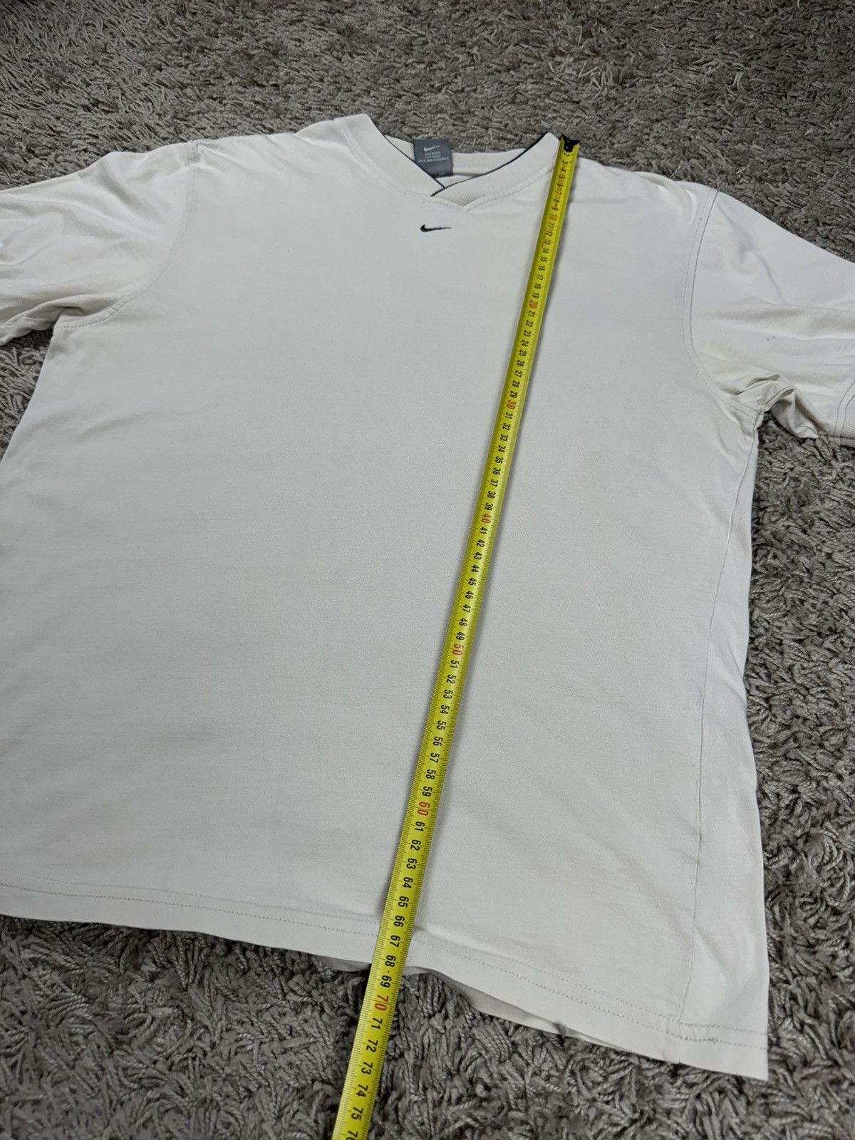 Nike Casual cream t shirt Nike Central Swoosh y2k original item Size US L / EU 52-54 / 3 - 4 Thumbnail