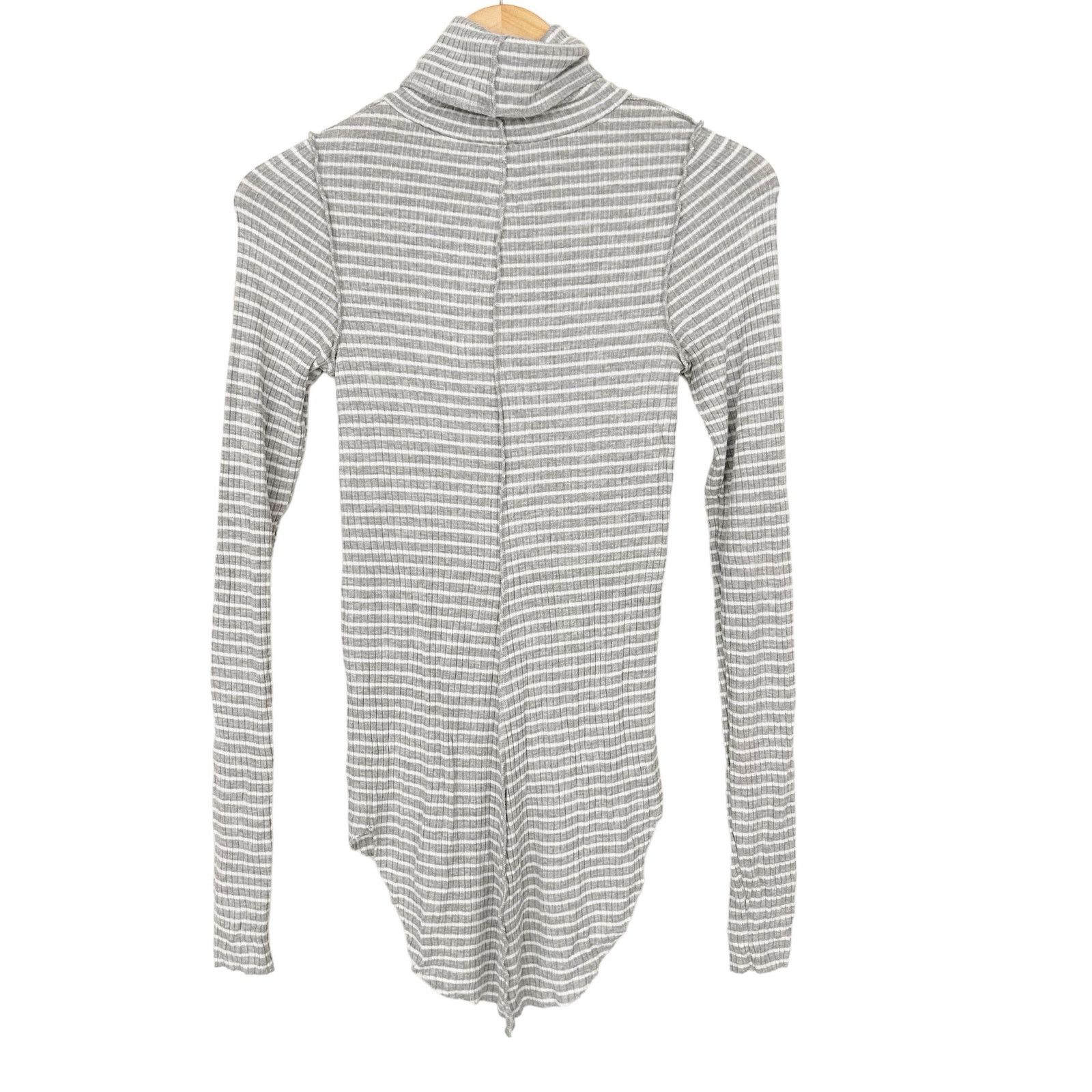 NSF NSF Jacqui Gray White Striped Raw Hem Turtleneck Sz M Size M / US 6-8 / IT 42-44 - 6 Thumbnail