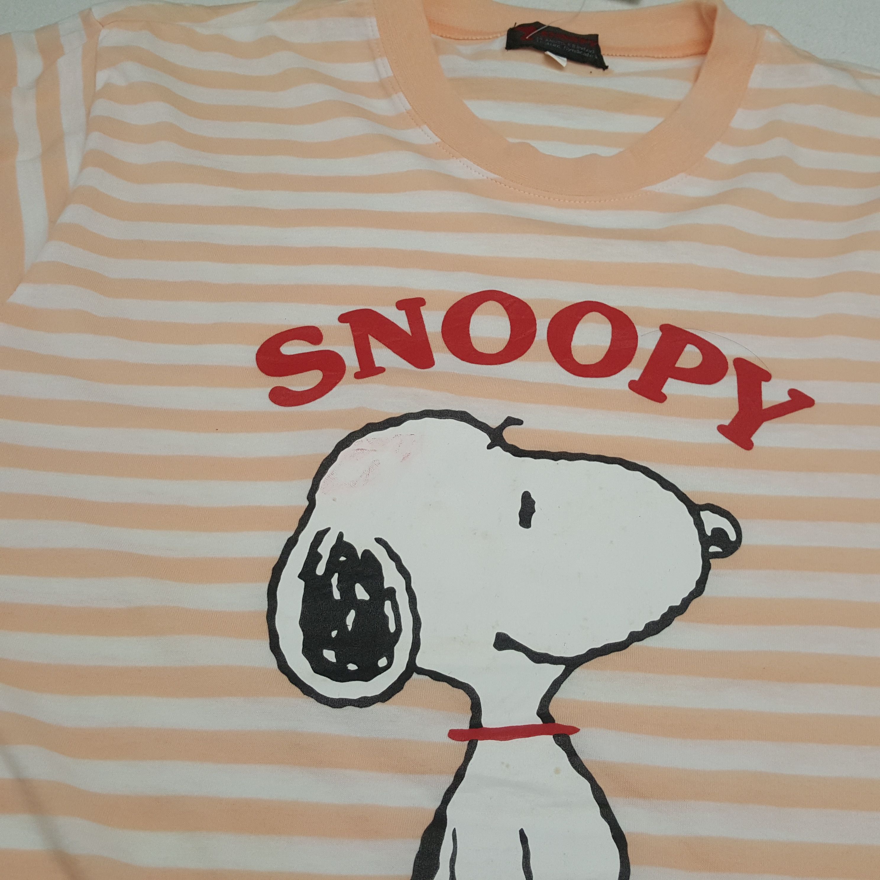 Vintage Snoopy Cartoon Streetwear Style Tshirt RR23 Size US L / EU 52-54 / 3 - 5 Thumbnail