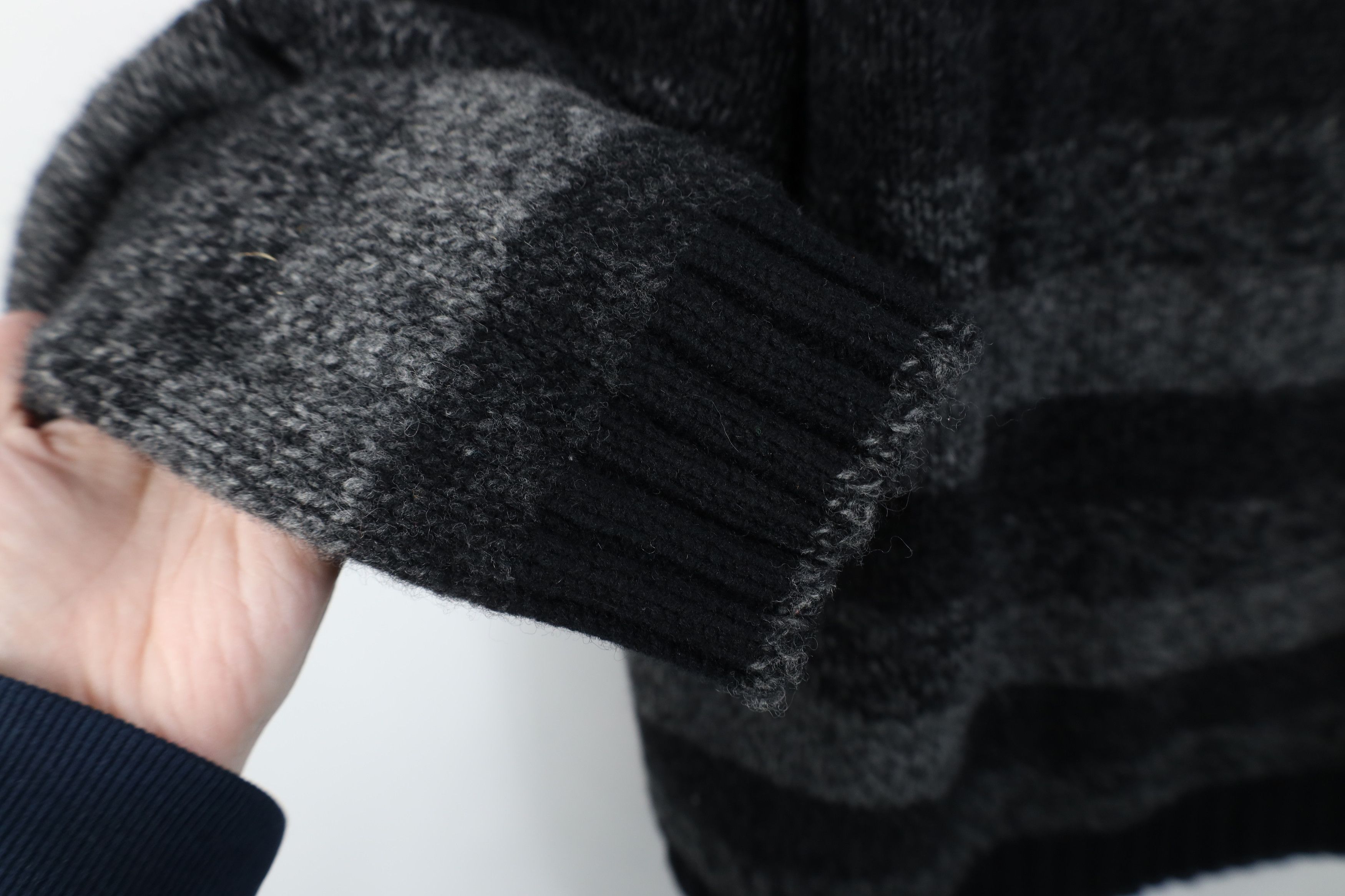Eddie Bauer Vintage Eddie Bauer Block Lambswool Knit Turtleneck Sweater Size US XL / EU 56 / 4 - 7 Thumbnail