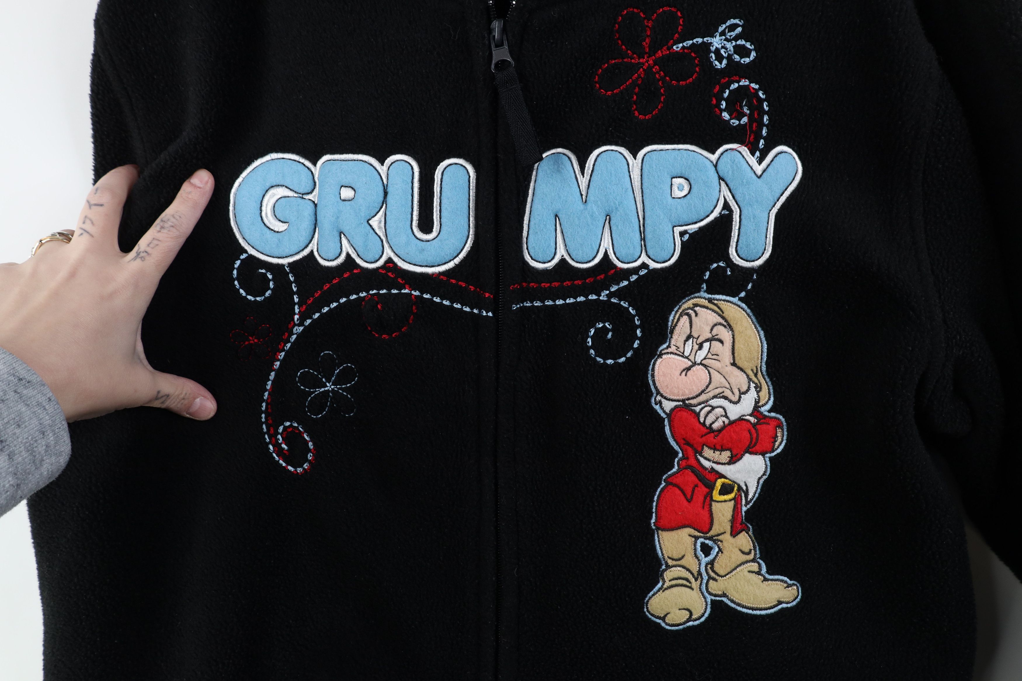 Disney Vintage Y2K Disney Grumpy Dwarf Fleece Full Zip Hoodie Size XL / US 12-14 / IT 48-50 - 4 Thumbnail