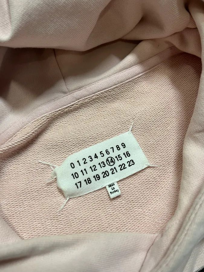 Maison Margiela SS2020 Maison Margiela Stereotype Pink Signature Hoodie Size US L / EU 52-54 / 3 - 13 Thumbnail