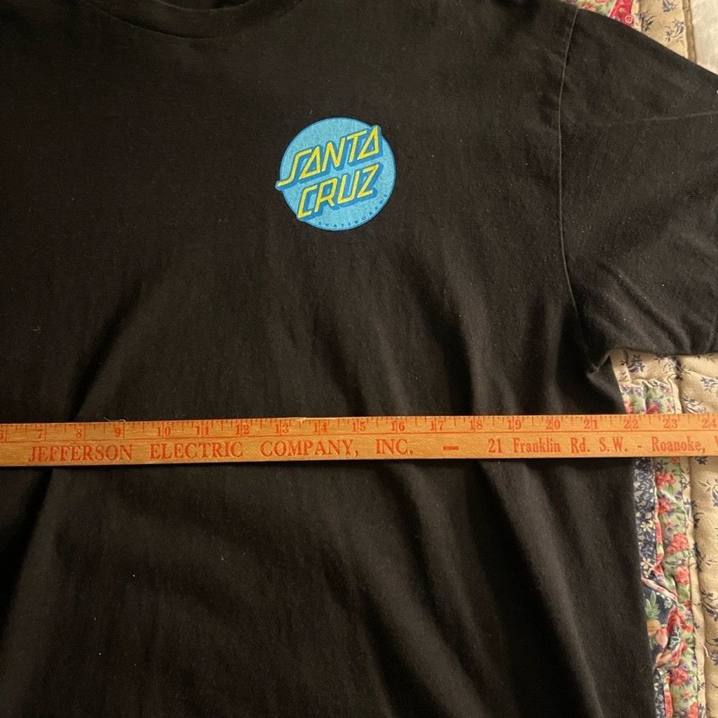 Santa Cruz Skateboards Santa Cruz Black Graphic T-Shirt size L Size US XL / EU 56 / 4 - 4 Thumbnail
