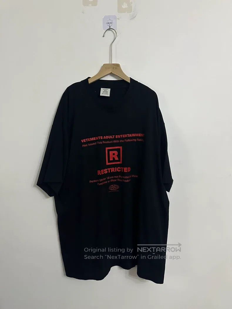 Vetements VETEMENTS Short Sleeve Size US M / EU 48-50 / 2 - 1 Thumbnail