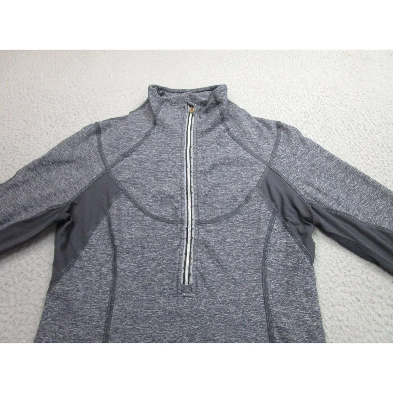 Lululemon Lululemon Pullover Women 8 Gray Mock Neck Half Zip Long Sleeve Thumbholes Reflective Running Gym Yoga Size M / US 6-8 / IT 42-44 - 2 Thumbnail