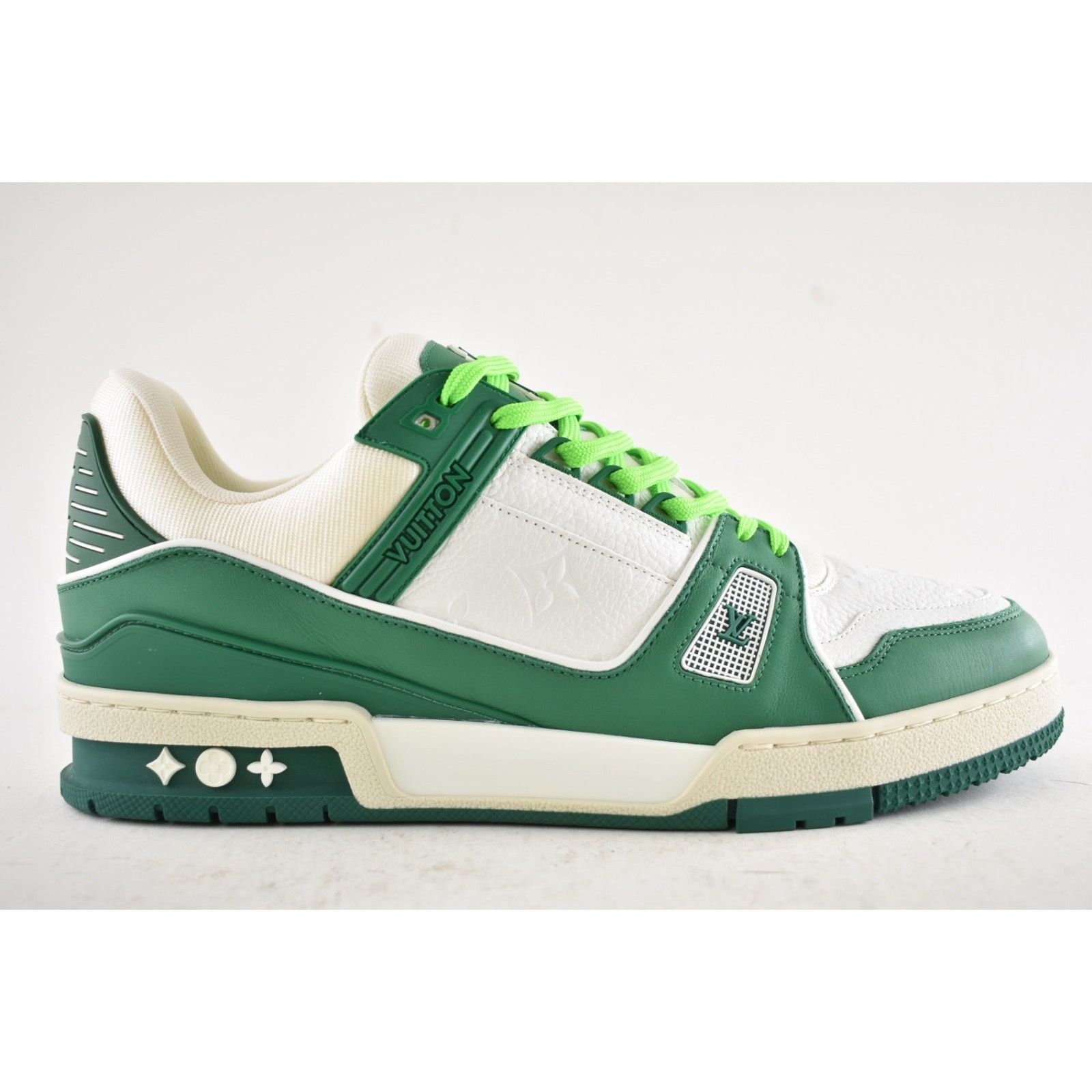 Louis Vuitton Louis Vuitton Green White Empreinte Leather Low Top Size US 10 / EU 43 - 2 Thumbnail