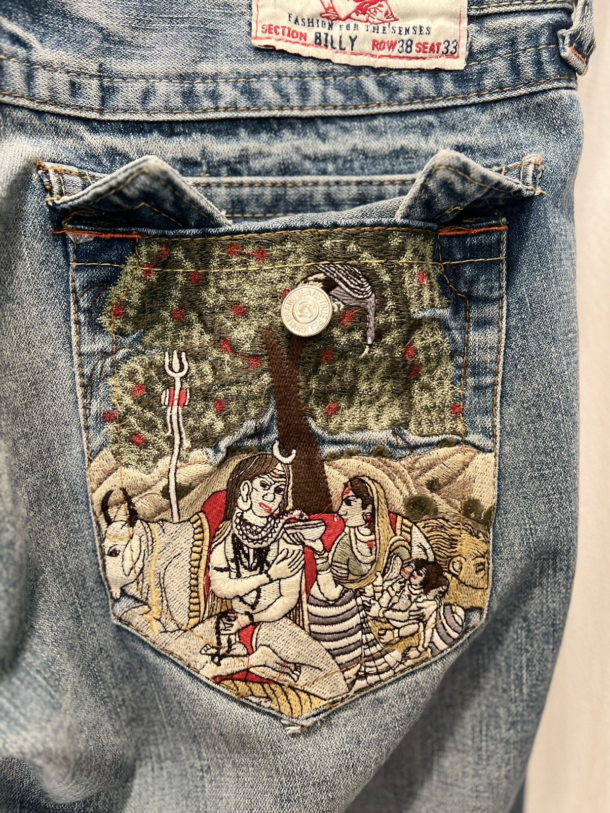 True Religion True Religion Embroidered Back Pocket Jeans Size US 38 / EU 54 - 6 Thumbnail