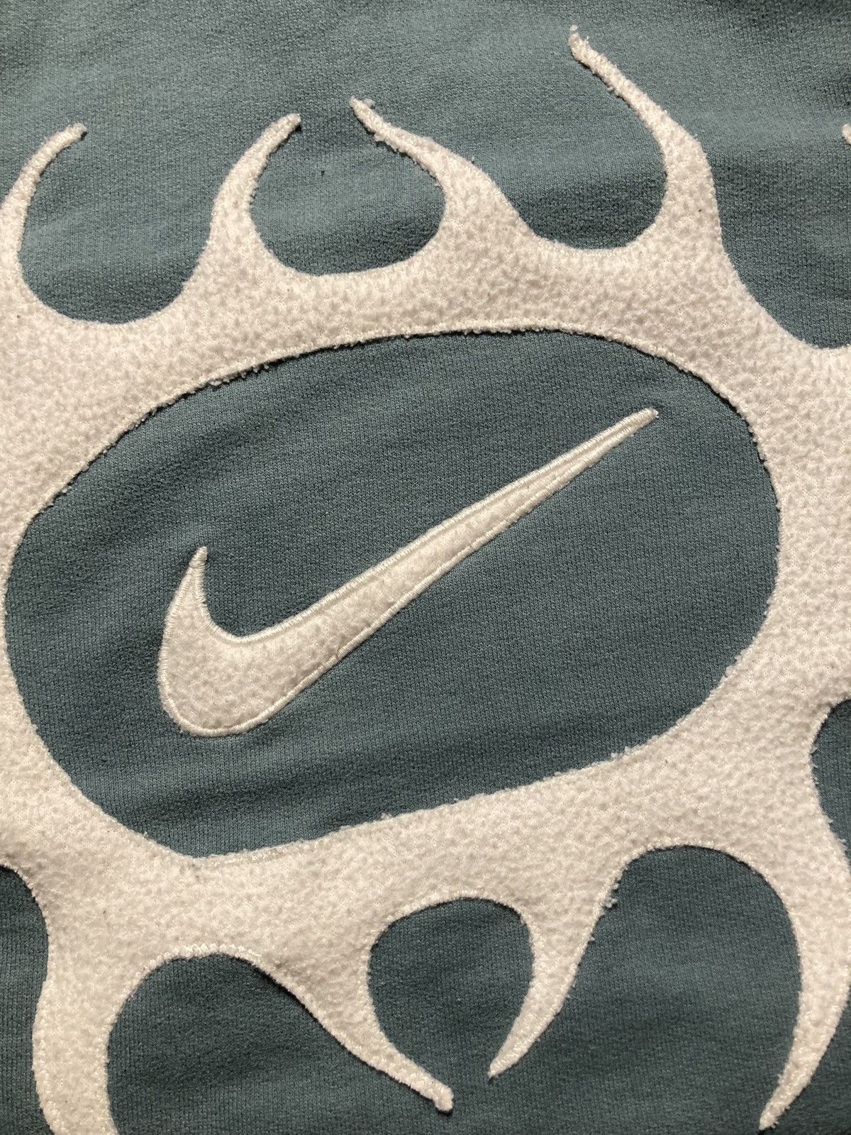 Nike × Vintage ⛩️nike hoodie custom fleece vintage y2k center big logo Size US M / EU 48-50 / 2 - 4 Thumbnail