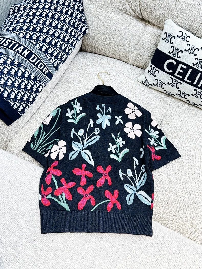 Chanel Chanel 21A black background colorful flower pattern knitte Size XS / US 0-2 / IT 36-38 - 3 Thumbnail