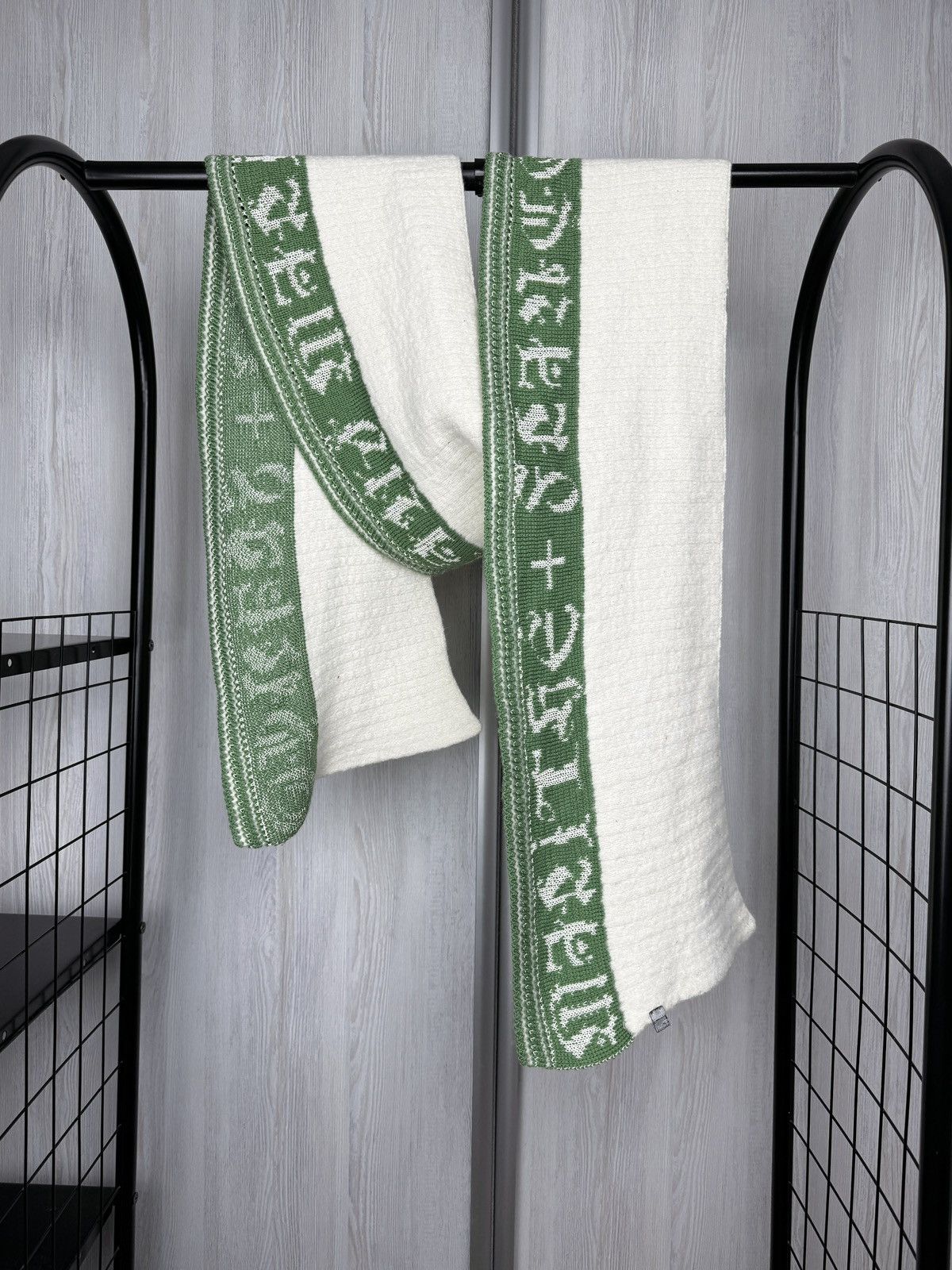 Marithe + Francois Girbaud Marithe + Francois Girbaud big logo wool angora big scarf Size ONE SIZE - 3 Thumbnail