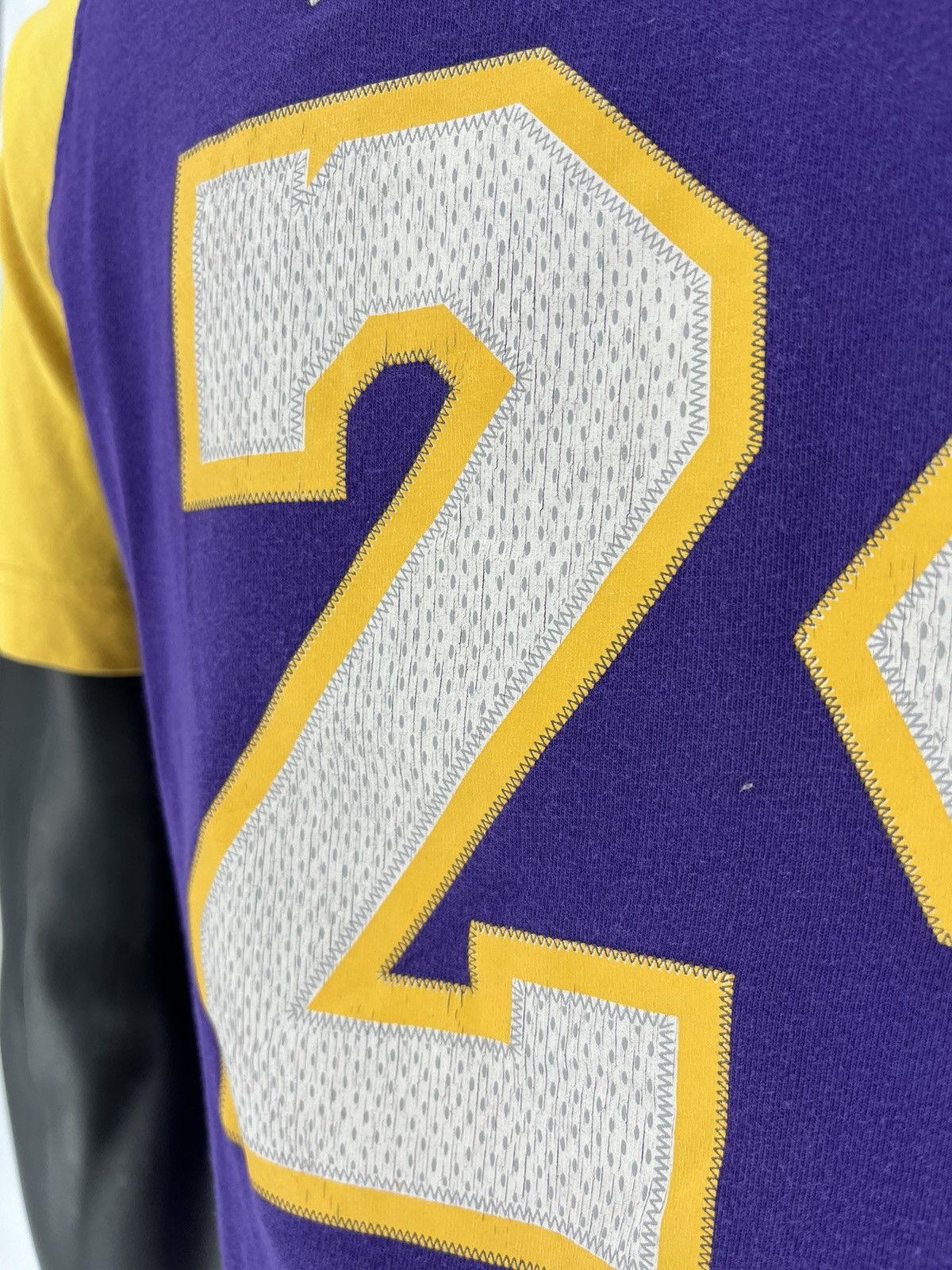 Adidas 🔷Vintage Adidas L.A. Lakers Kobe Bryant #24 T-shirt🔷 Size US M / EU 48-50 / 2 - 10 Thumbnail