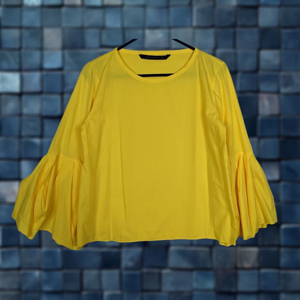Zara Zara Blouse S Yellow Bell Sleeve Pullover Shirt Cotton Women Casual V-Neck Pullover Size S / US 4 / IT 40 - 1 Thumbnail