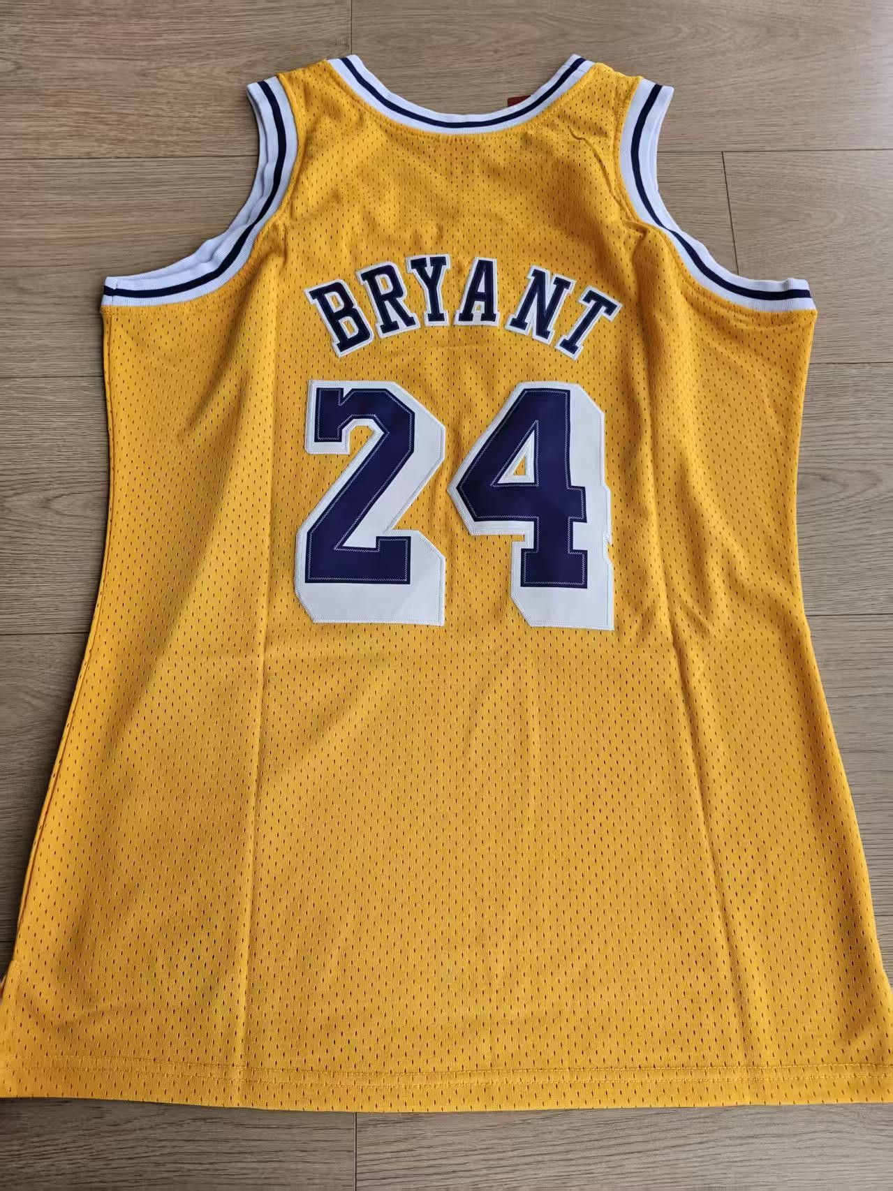 NBA 2007 08 Laker #24 Kobe Bryant Jersey Size US XL / EU 56 / 4 - 2 Thumbnail