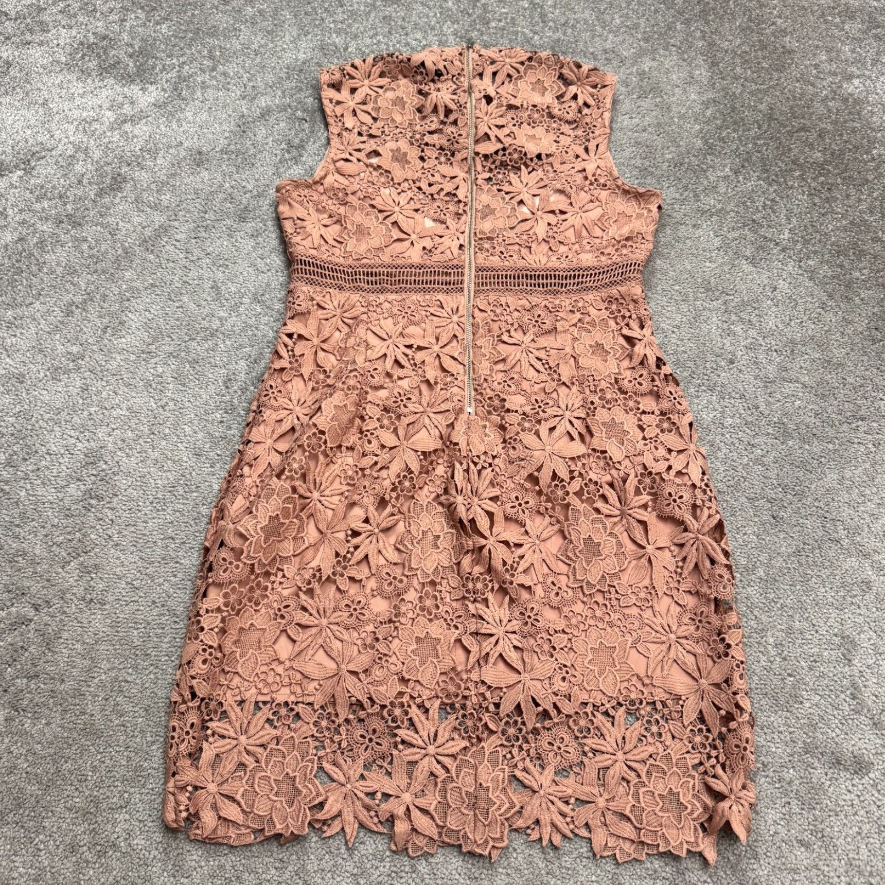 Neiman Marcus Bardot Floral Lace Mock Neck Sheath Dress Women 8 Blush Pink Sleeveless Cocktail Black Knit Zoned Sleeve Strappy? Size L / US 10 / IT 46 - 2 Thumbnail