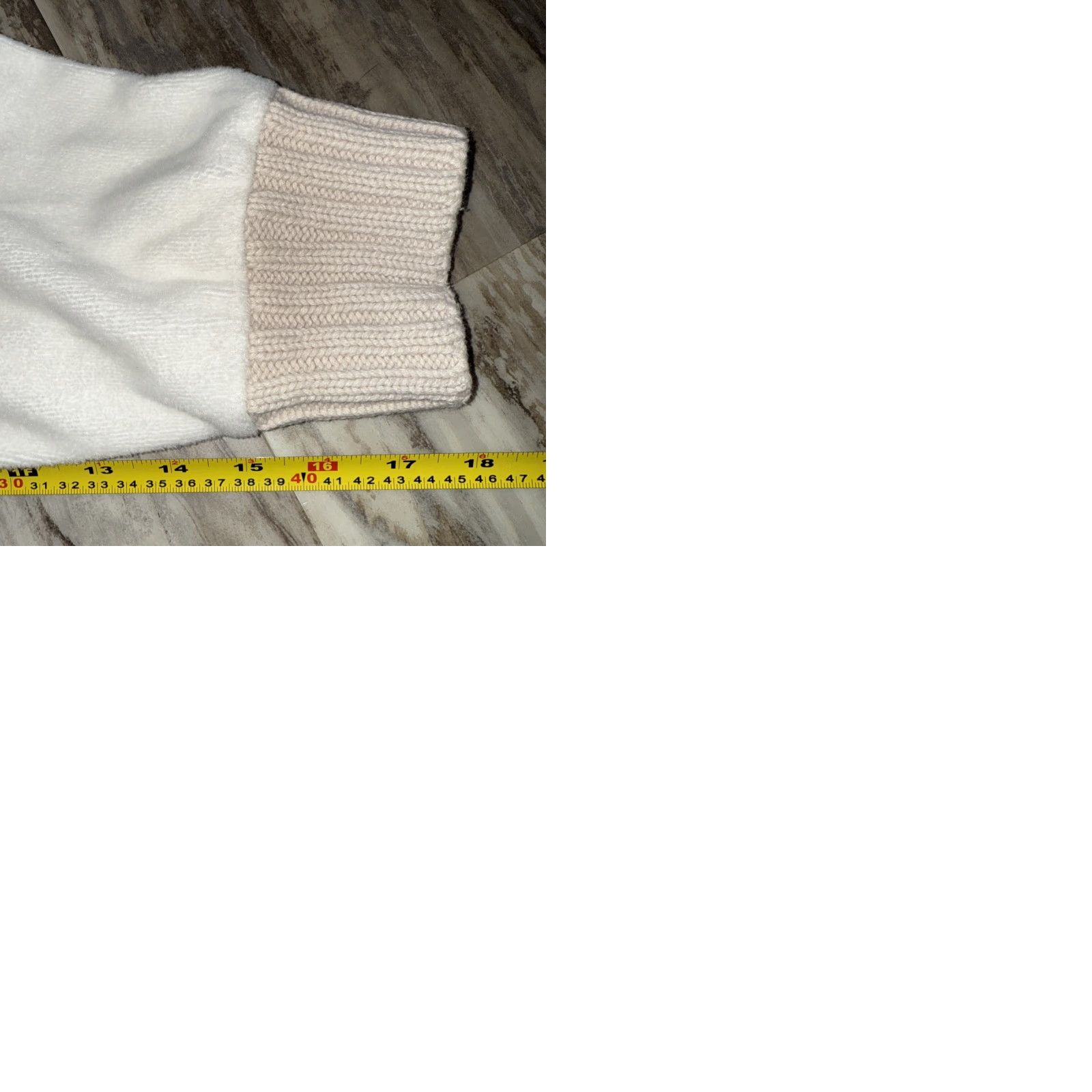 Vintage Miracle Sweater Pullover Women’s S/M Beige Knit Long Velour Sleeve Casual Cozy Boxy Fit Crew Neck Boat Neck Ladies Mens? Size S / US 4 / IT 40 - 10 Thumbnail