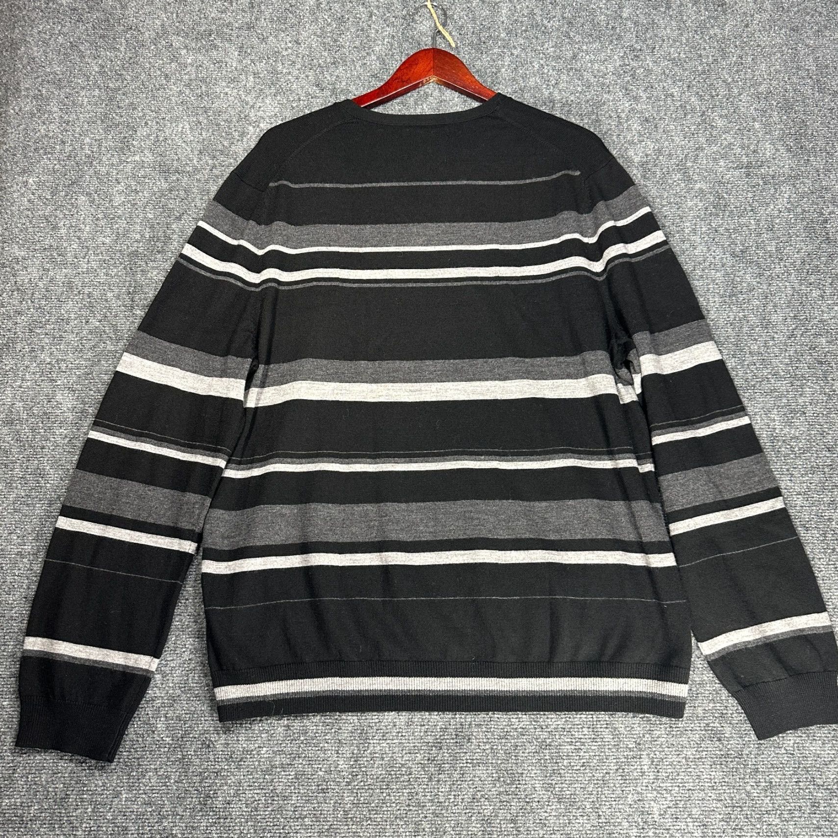 Banana Republic VINTAGE Banana Republic Sweater Mens XL Black Gray Striped Extra Fine Merino Wool Size US XL / EU 56 / 4 - 7 Thumbnail
