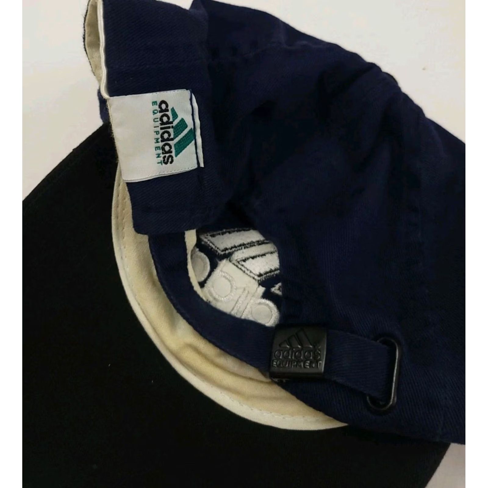 Adidas VINTAGE Adidas Equipment Hat Navy Black USA Cotton Baseball Cap Mens Adjustable Blue 90s Rare Embroidery 2 Tone Size ONE SIZE - 4 Thumbnail