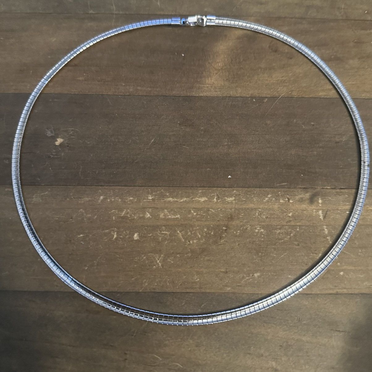 Vintage Vintage silver tone flat omega collar necklace Size ONE SIZE - 4 Thumbnail