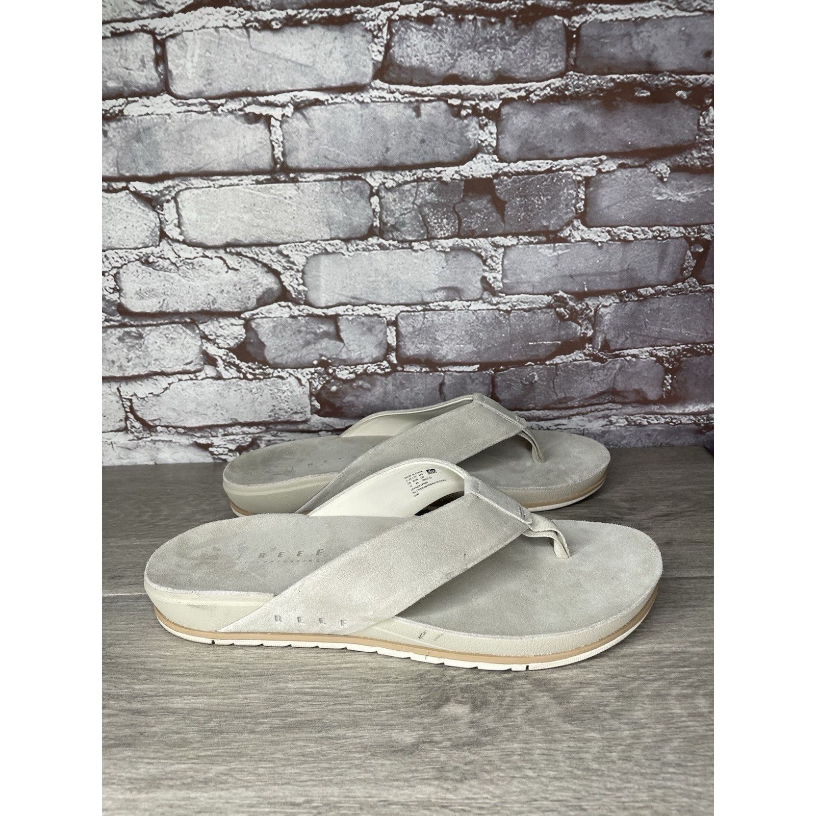 REEF REEF OJAI Gray Suede Leather Cushion Comfort FlipFlops Sanda Size US 12 / EU 45 - 14 Thumbnail