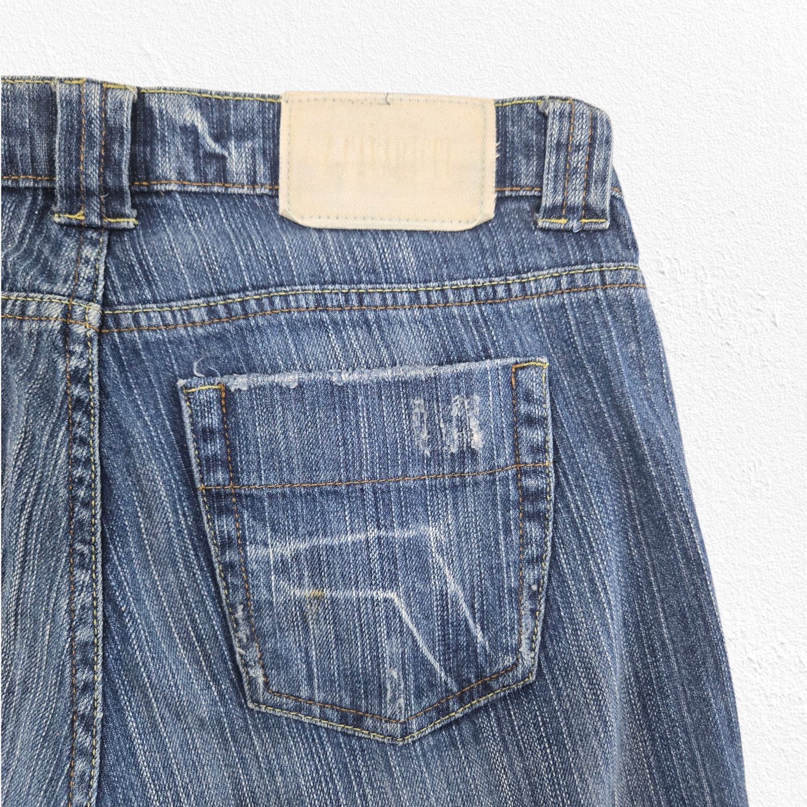 Vintage Y2K Low Rise Medium Wash Bootcut Jeans Size 5 Size 27" / US 4 / IT 40 - 13 Thumbnail