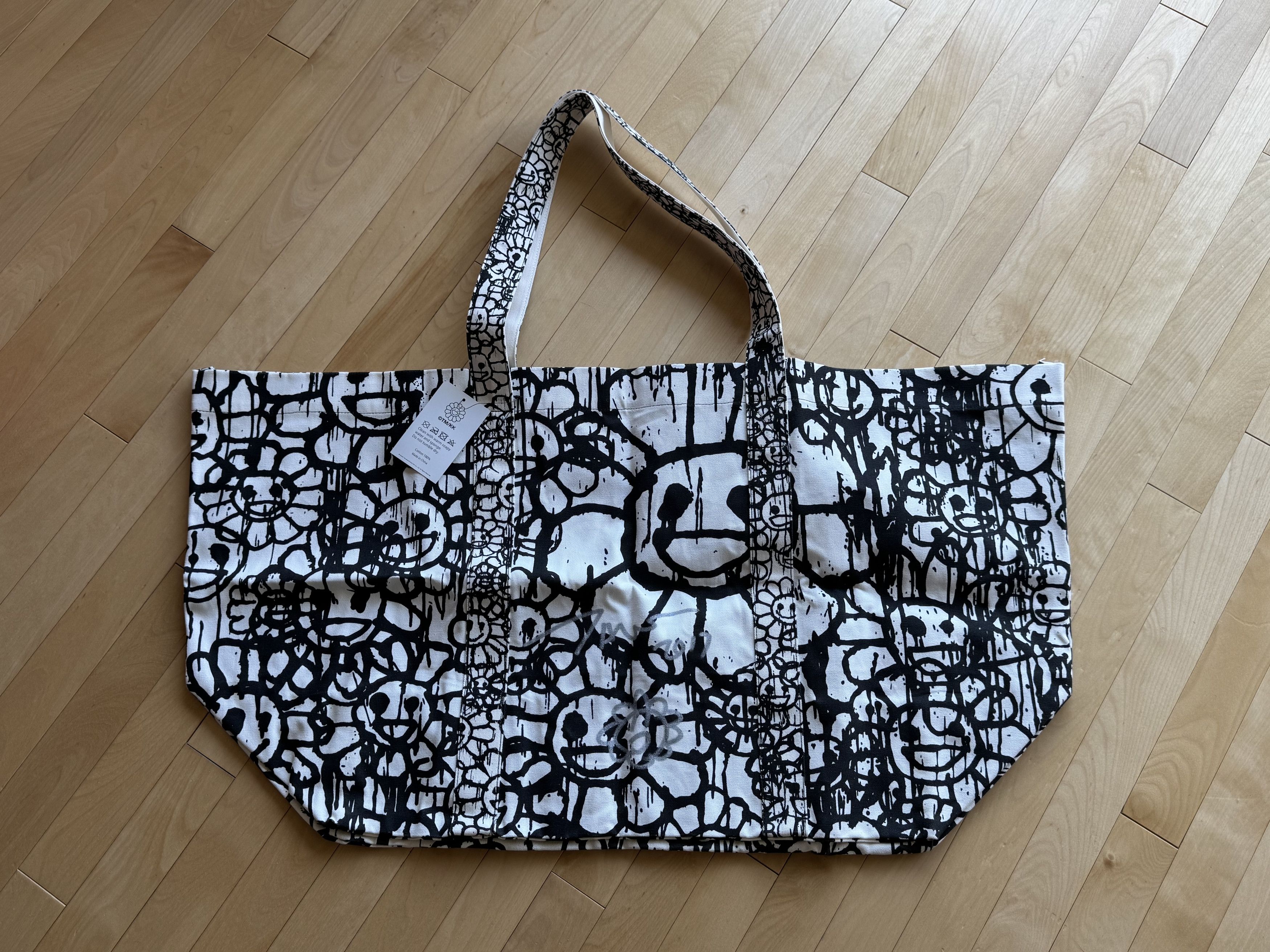 Takashi Murakami SIGNED Takashi Murakami XL Canvas Tote Bag ComplexCon 2017 Size ONE SIZE - 1 Thumbnail