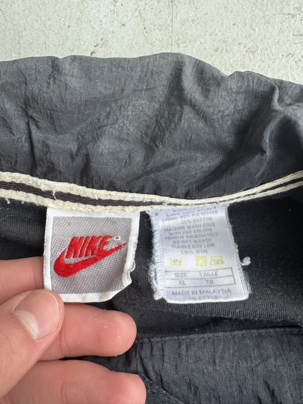 Nike Vintage 90s Nike Supreme Court Faded Black Windbreaker Size US XL / EU 56 / 4 - 4 Thumbnail