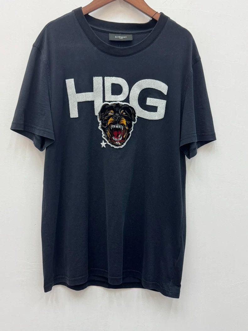 Givenchy Givenchy Velvet dog head short-sleeve, size M Size US M / EU 48-50 / 2 - 1 Thumbnail
