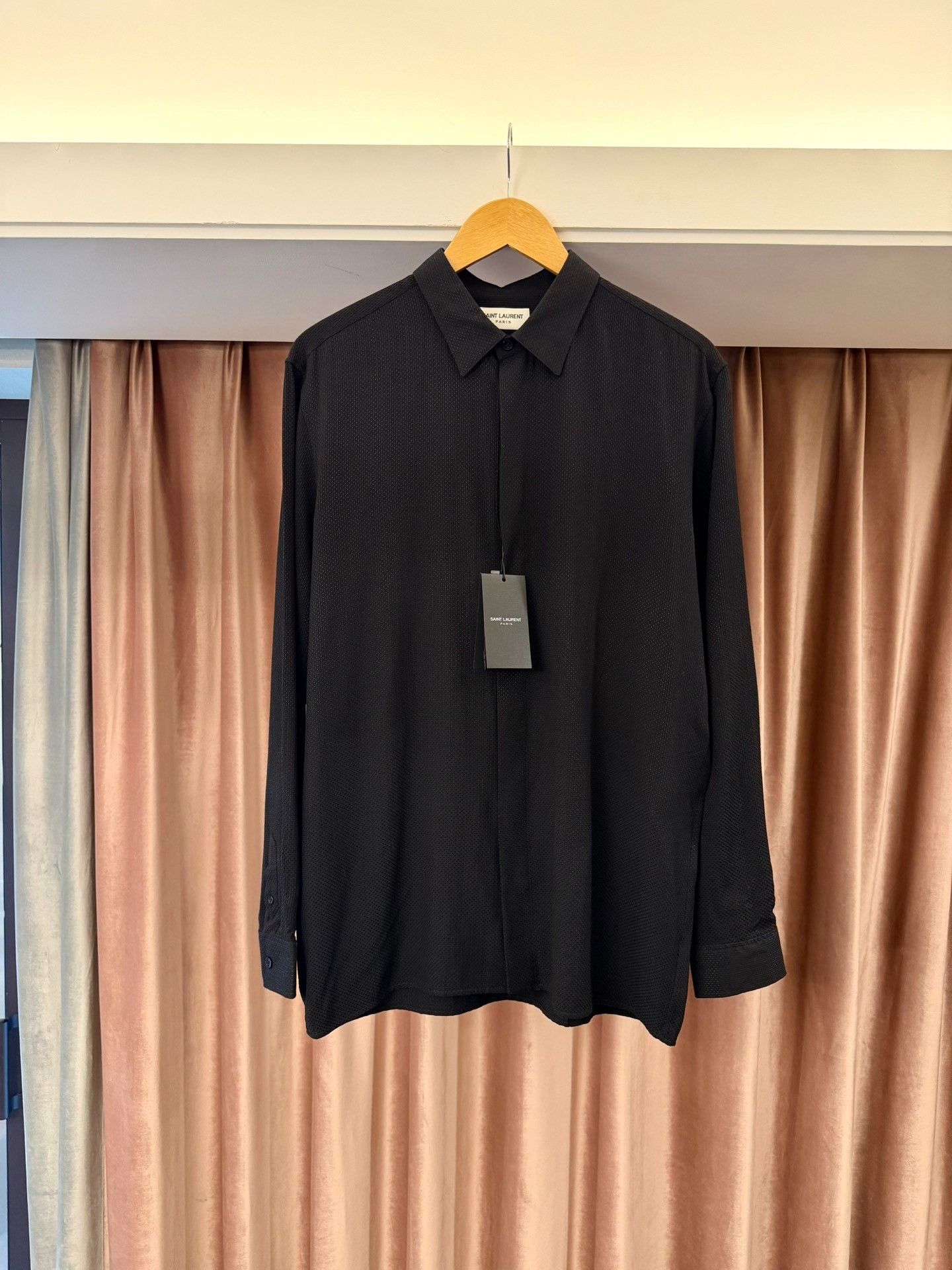 Saint Laurent Paris Saint Laurent Black Silk Blend Shirt Size US M / EU 48-50 / 2 - 1 Thumbnail