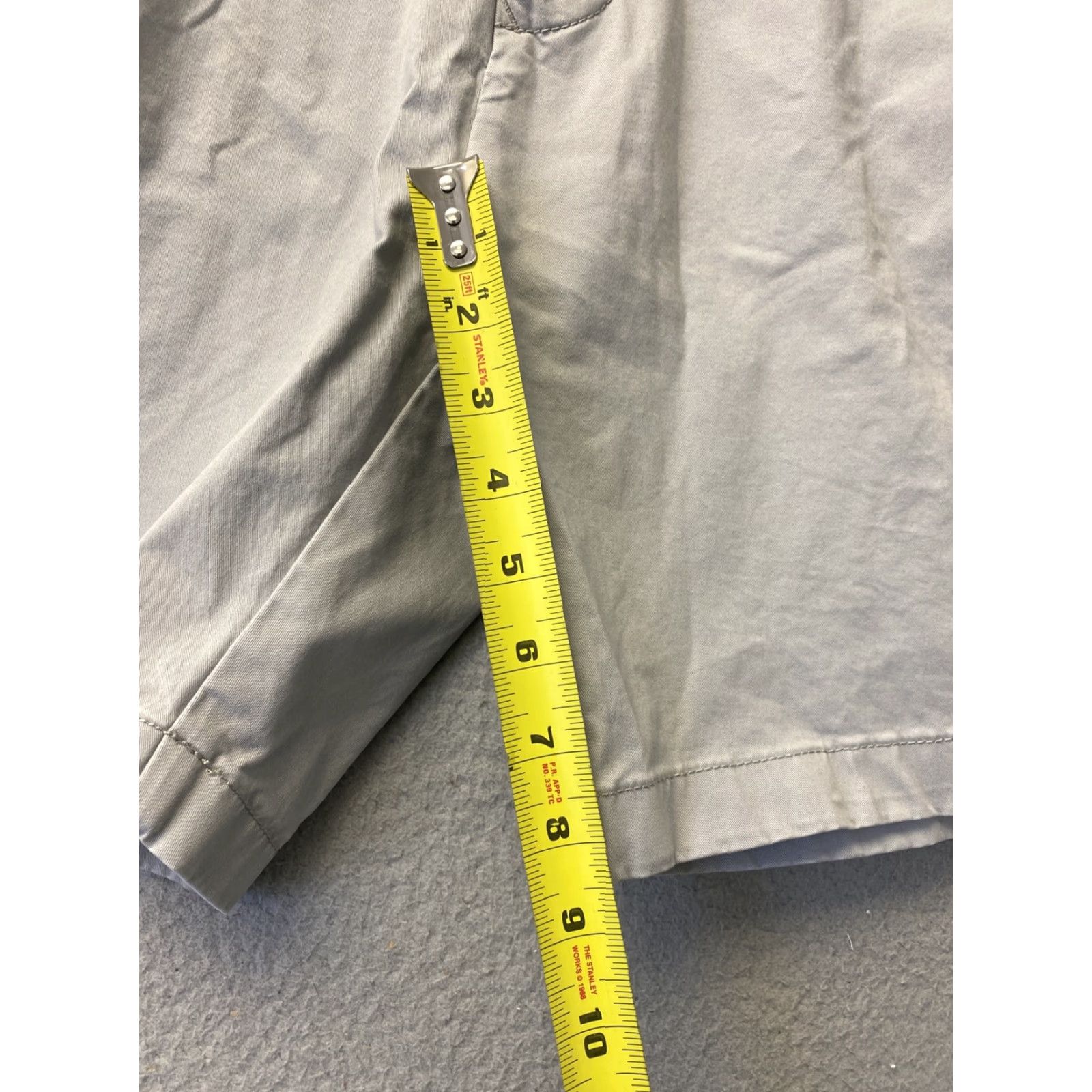 Tommy Hilfiger Tommy Hilfiger Shorts Mens 32 Bermuda Gray Flat Front Golf Rugby /96-51 Regular Size 32 Bermuda Gray Front Flat Knit? Size US 32 / EU 48 - 4 Thumbnail