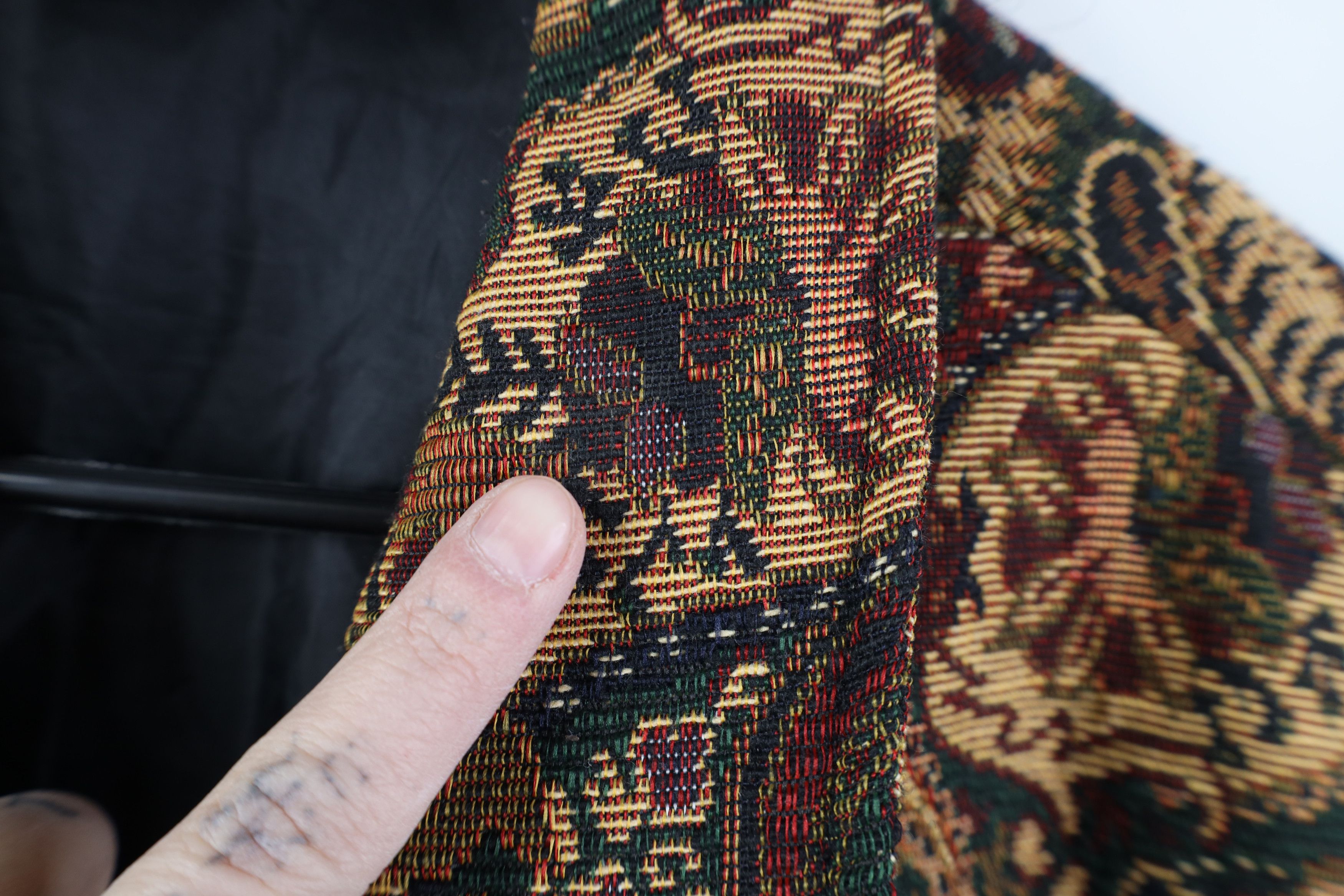 Vintage Vintage 90s Streetwear Tapestry Flower Paisley Jacket Size L / US 10 / IT 46 - 4 Thumbnail