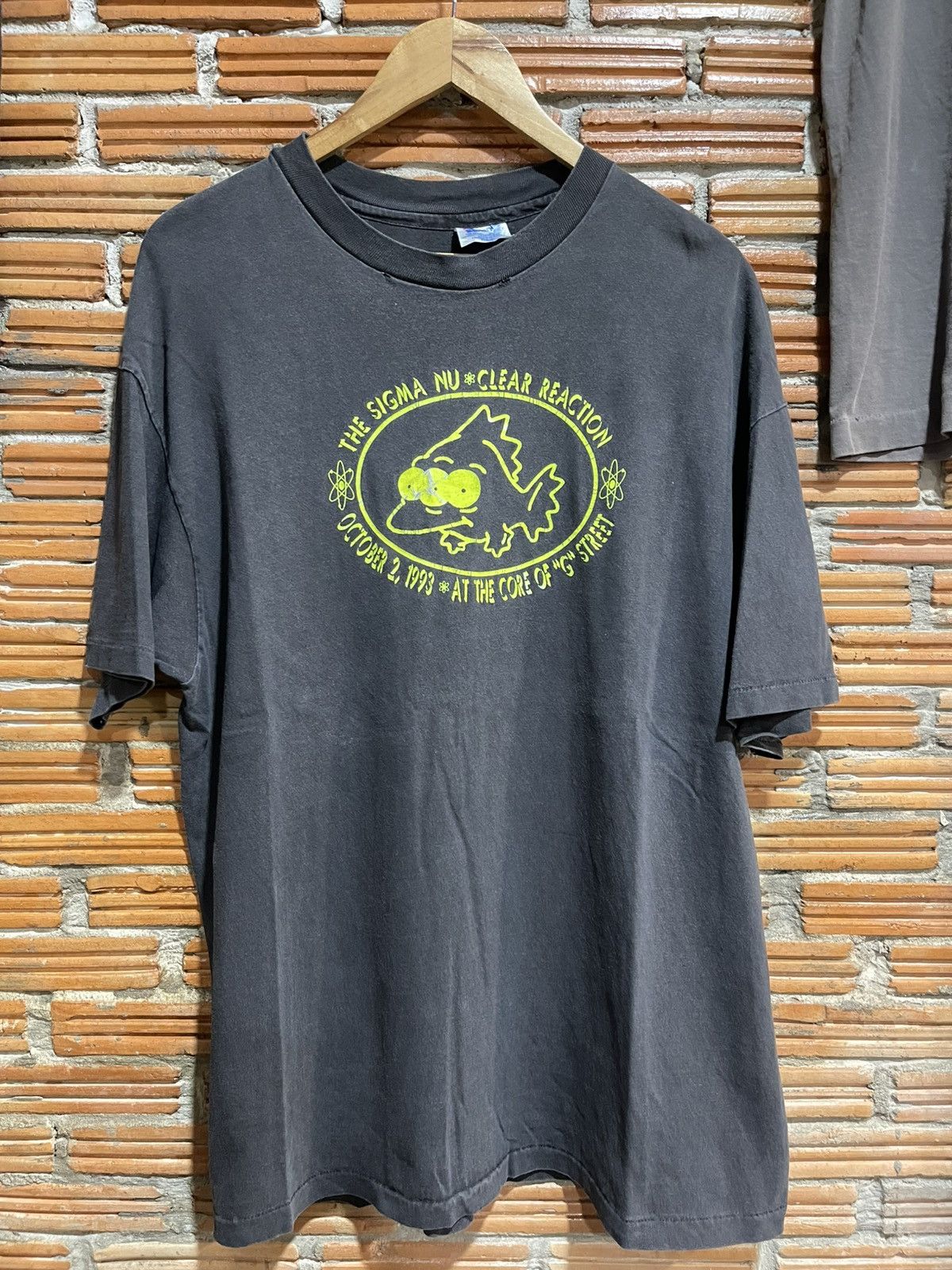 Vintage Vintage Frat 1993 SIGMA NU and Fish Simpsons Concept T shirt Size US XL / EU 56 / 4 - 1 Thumbnail