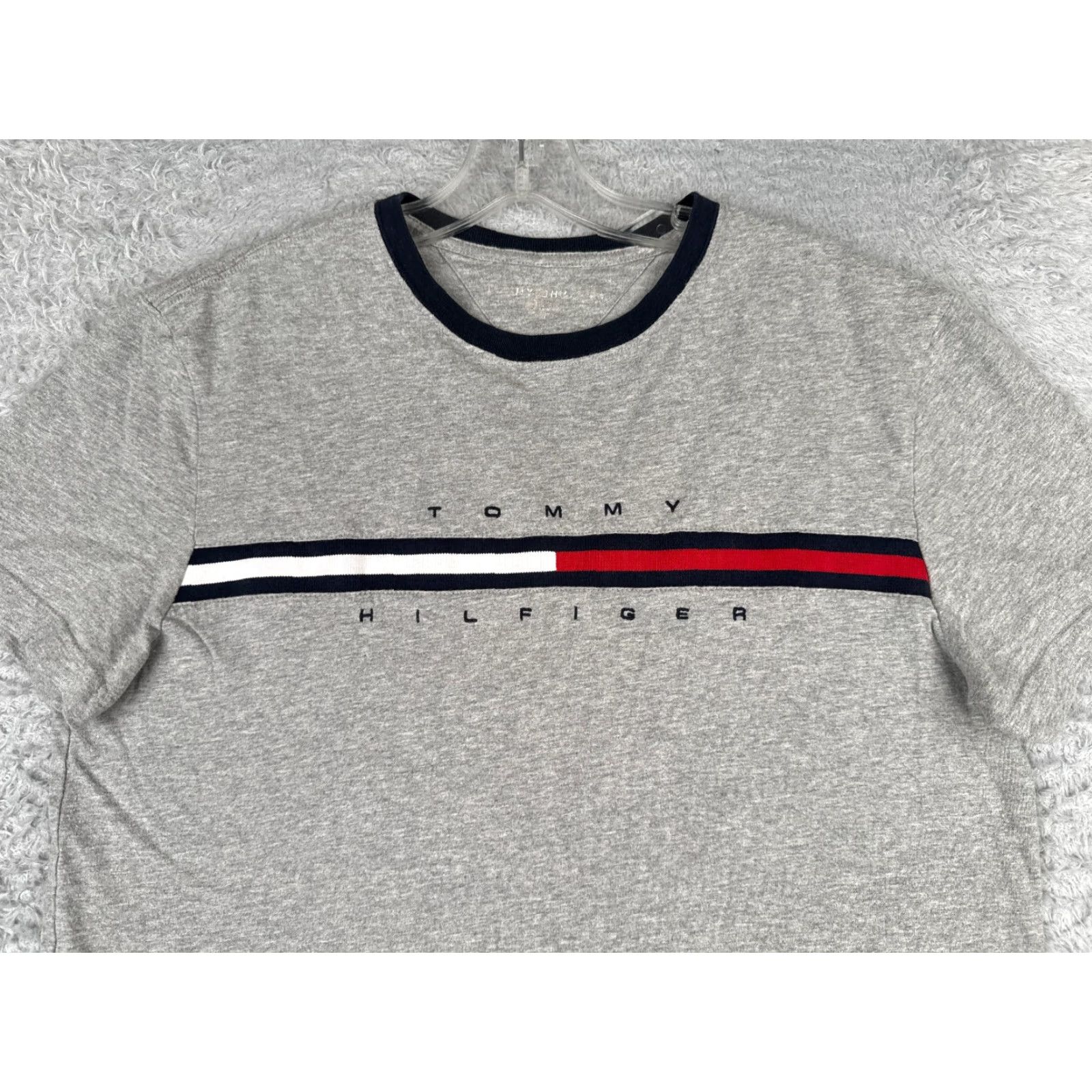 Tommy Hilfiger Tommy Hilfiger Shirt Adult Large Gray Short Sleeve Crew Neck 100% Cotton Logo Tee Mens L Gray 100% Cotton Size US L / EU 52-54 / 3 - 4 Thumbnail