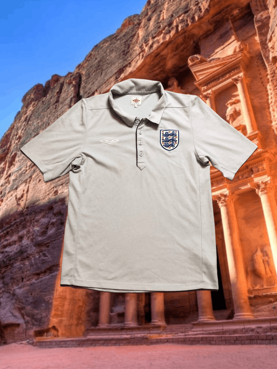 Umbro Jerseys Vintage Umbro polo Football England T-Shirt Y2K Size US M / EU 48-50 / 2 - 1 Thumbnail