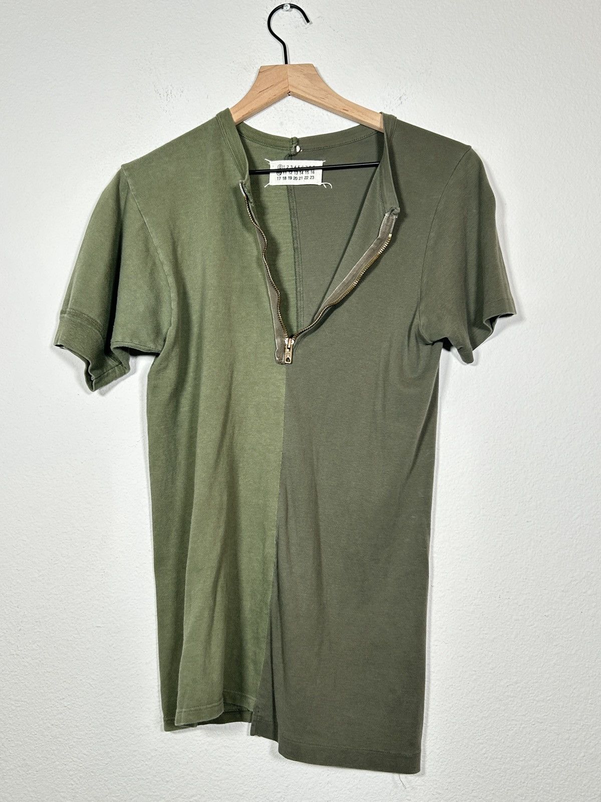 Maison Margiela SS01 Artisanal Split Hybrid Tee Size US S / EU 44-46 / 1 - 2 Thumbnail