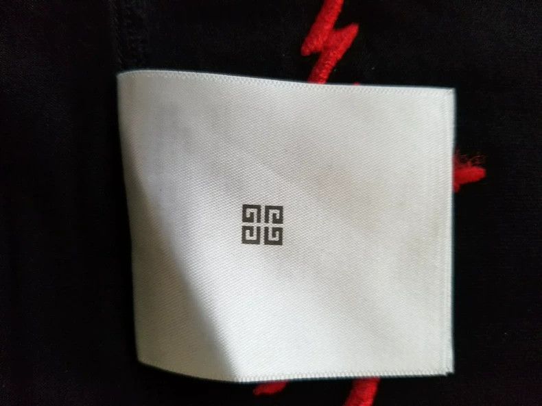 Givenchy Givenchy Black Embroidered T-Shirt 2506-Nextarrow Size US M / EU 48-50 / 2 - 7 Thumbnail