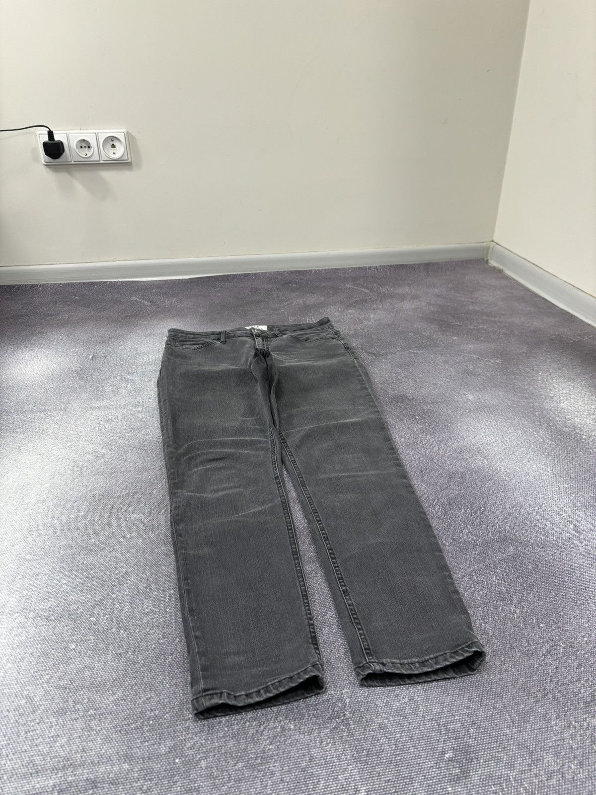 Acne Studios Acne Studios Skin 5 Used Black Women’s Mid Rise Slim Jeans Size 30" / US 8 / IT 44 - 3 Thumbnail