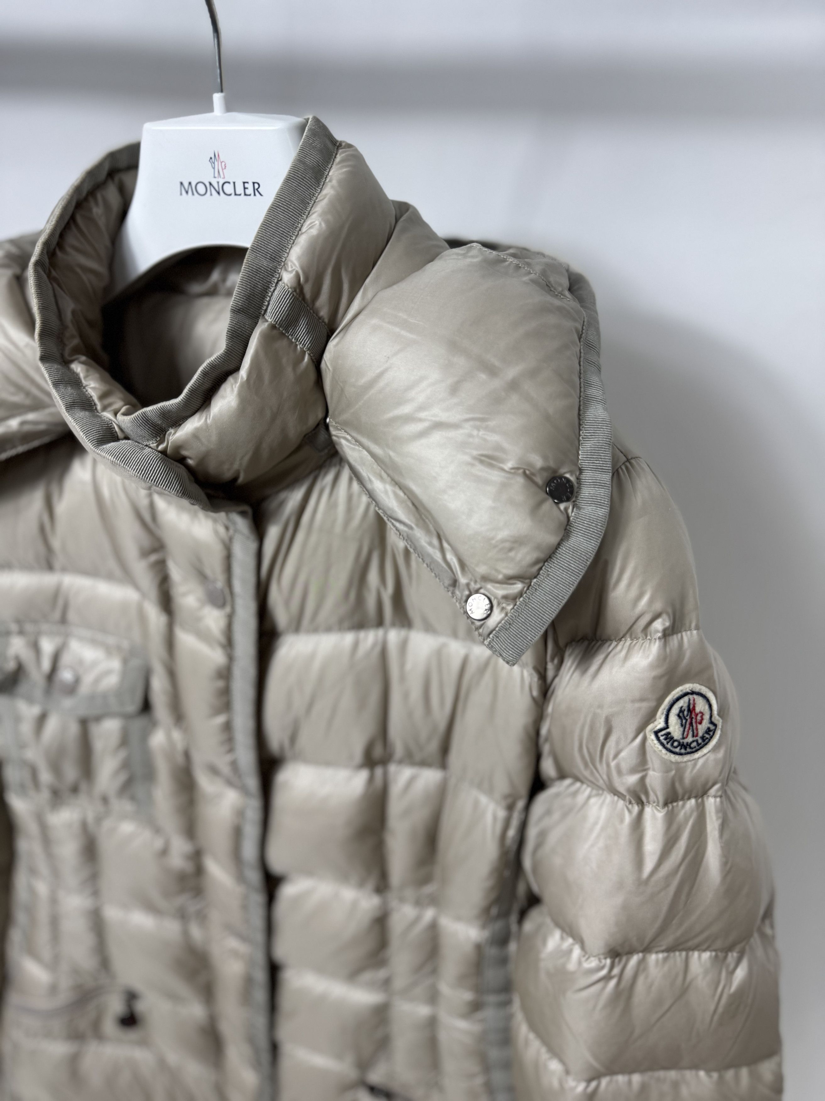 Moncler Moncler Hermine Jacket Size M / US 6-8 / IT 42-44 - 2 Thumbnail