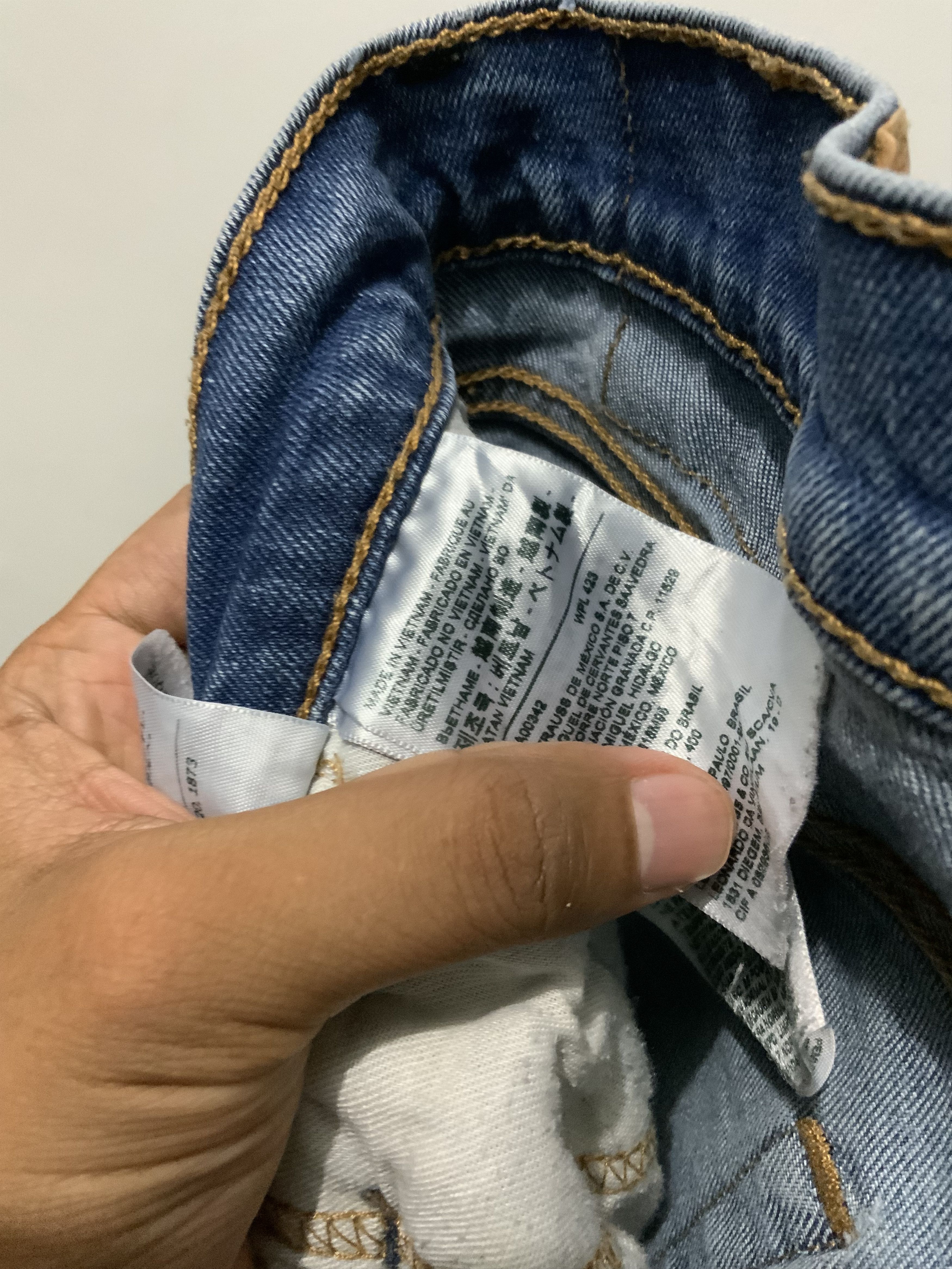 Levi's Vintage Clothing Levi’s 511 Light Wash Denim Jeans Size US 30 / EU 46 - 22 Thumbnail