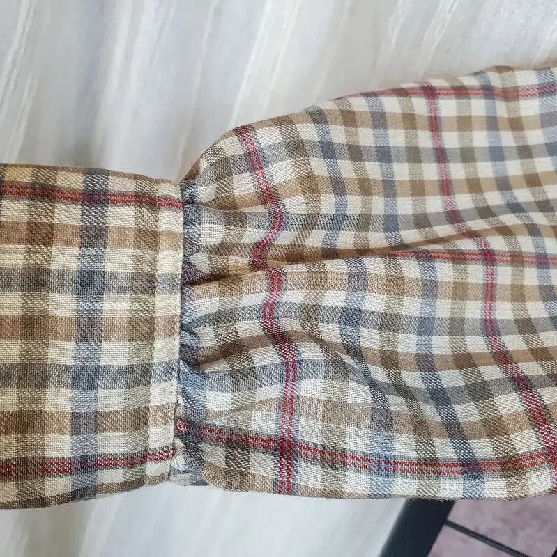 Burberry Burberry Women's Brown Wool Plaid Long Sleeve Shirt. Size M / US 6-8 / IT 42-44 - 8 Thumbnail