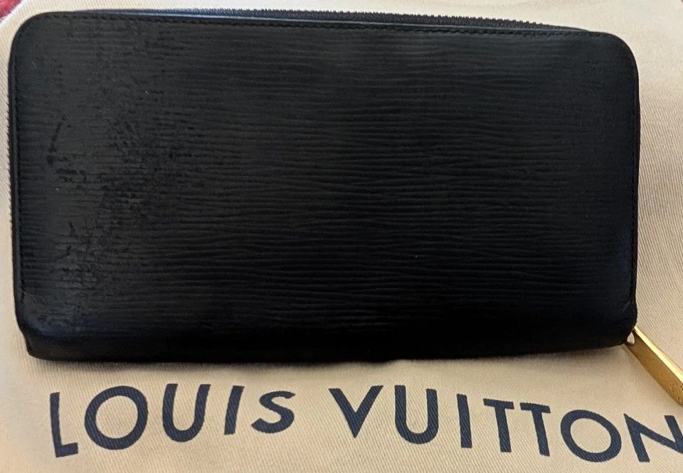 Louis Vuitton LOUIS VUITTON Epi Zippy Wallet Black Leather CA4111 Size ONE SIZE - 1 Thumbnail
