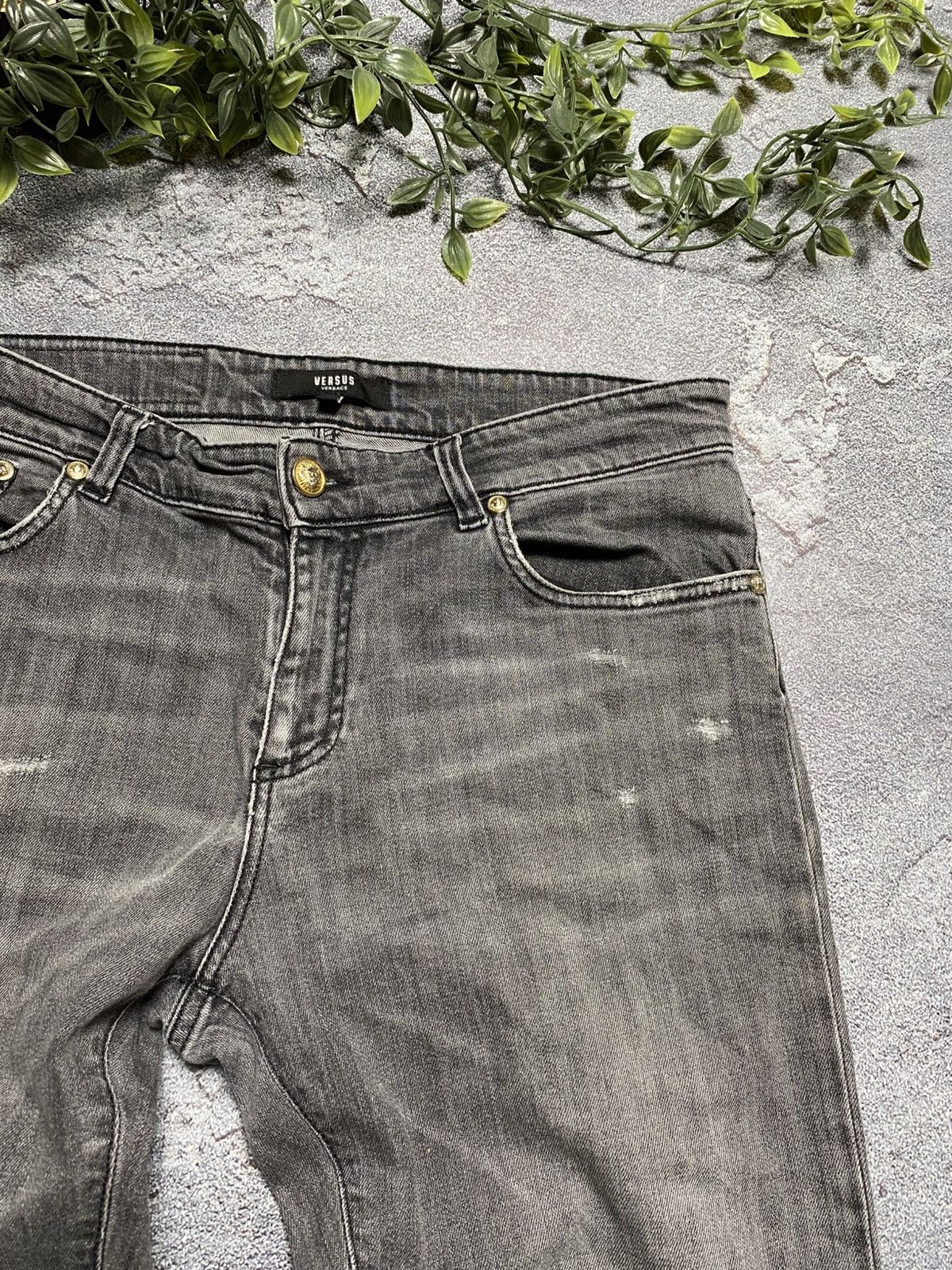 Versace × Vintage Versus Versace jeans Size M grey Size US 32 / EU 48 - 7 Thumbnail