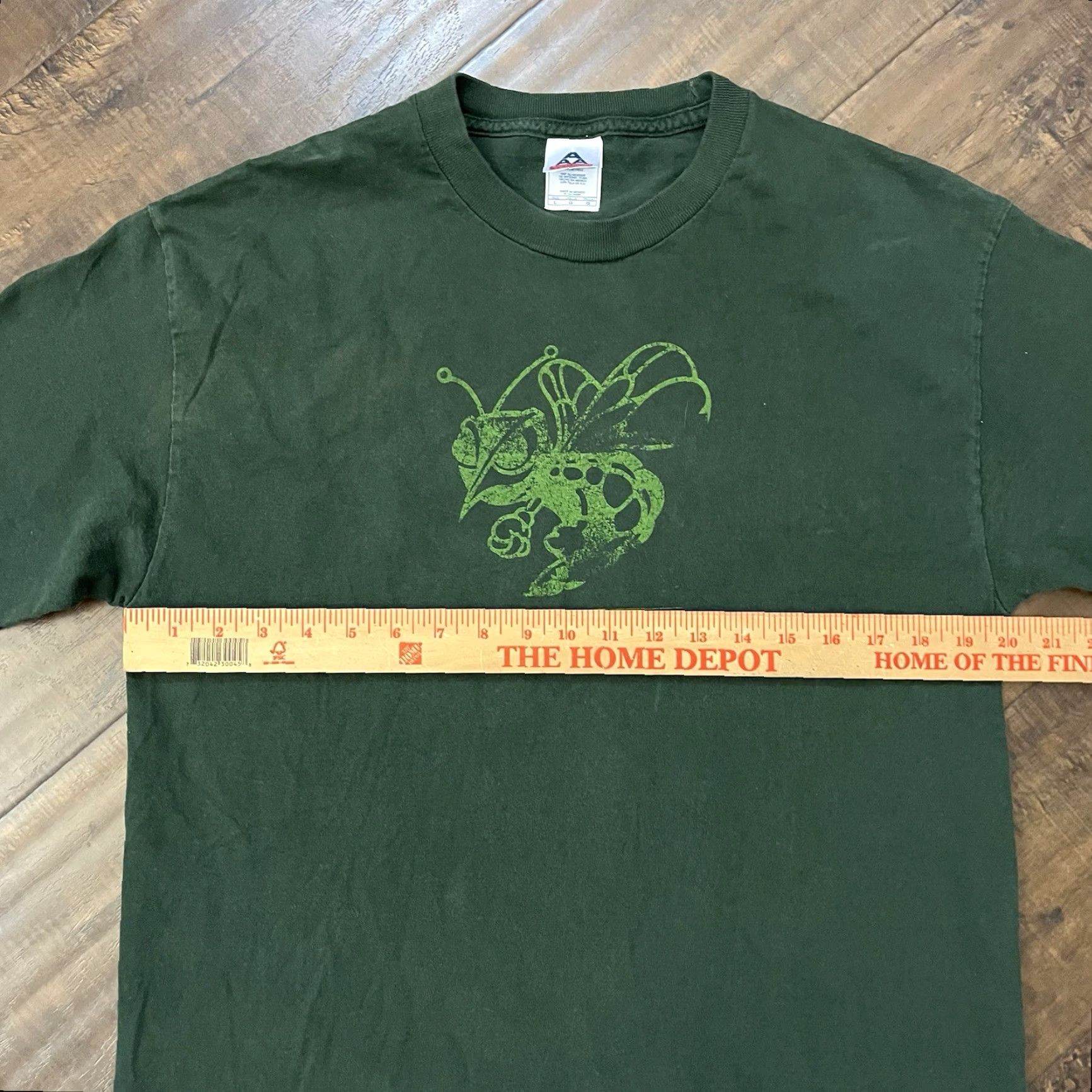 Vintage VINTAGE Alstyle Mickey's Malt Liquor Graphic Print T-Shirt Adult Large Green 90s Beer Hip Hop Mens Size US L / EU 52-54 / 3 - 4 Thumbnail