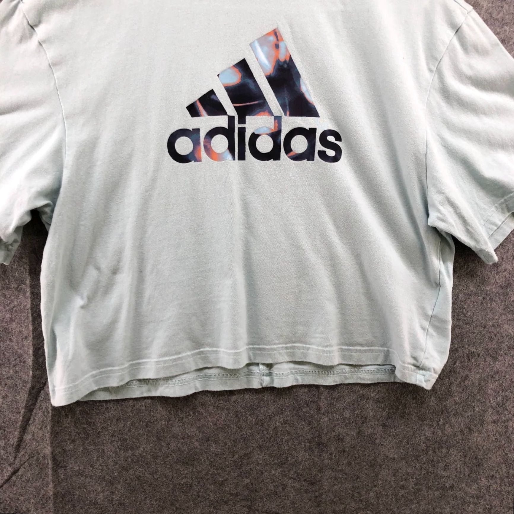 Adidas VINTAGE Adidas Cropped T-Shirt Womens S Light Blue Oversized Short Sleeve Logo Casual Activewear Size S / US 4 / IT 40 - 4 Thumbnail