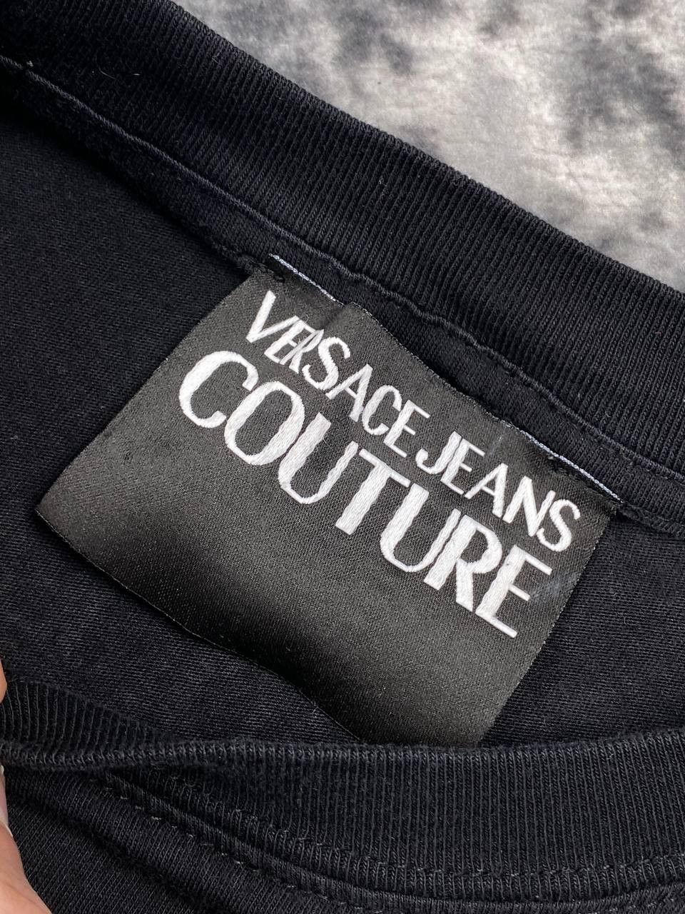 Versace Versace Jeans Couture Baroque Big Logo T-Shirt Men Size M Size US M / EU 48-50 / 2 - 3 Thumbnail